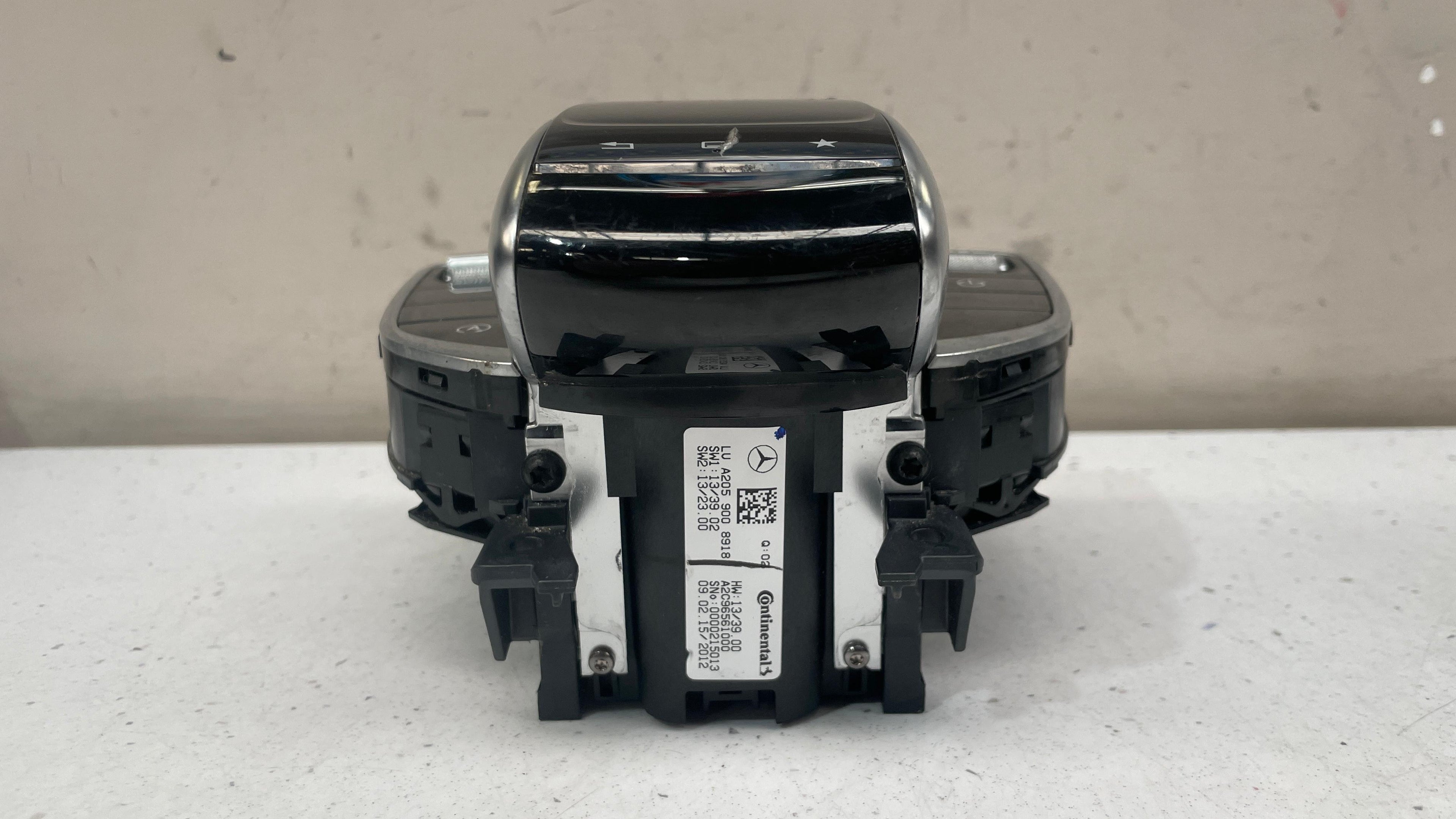 A2059008918 MERCEDES W205 MULTIMEDIA CONTROL PANEL
