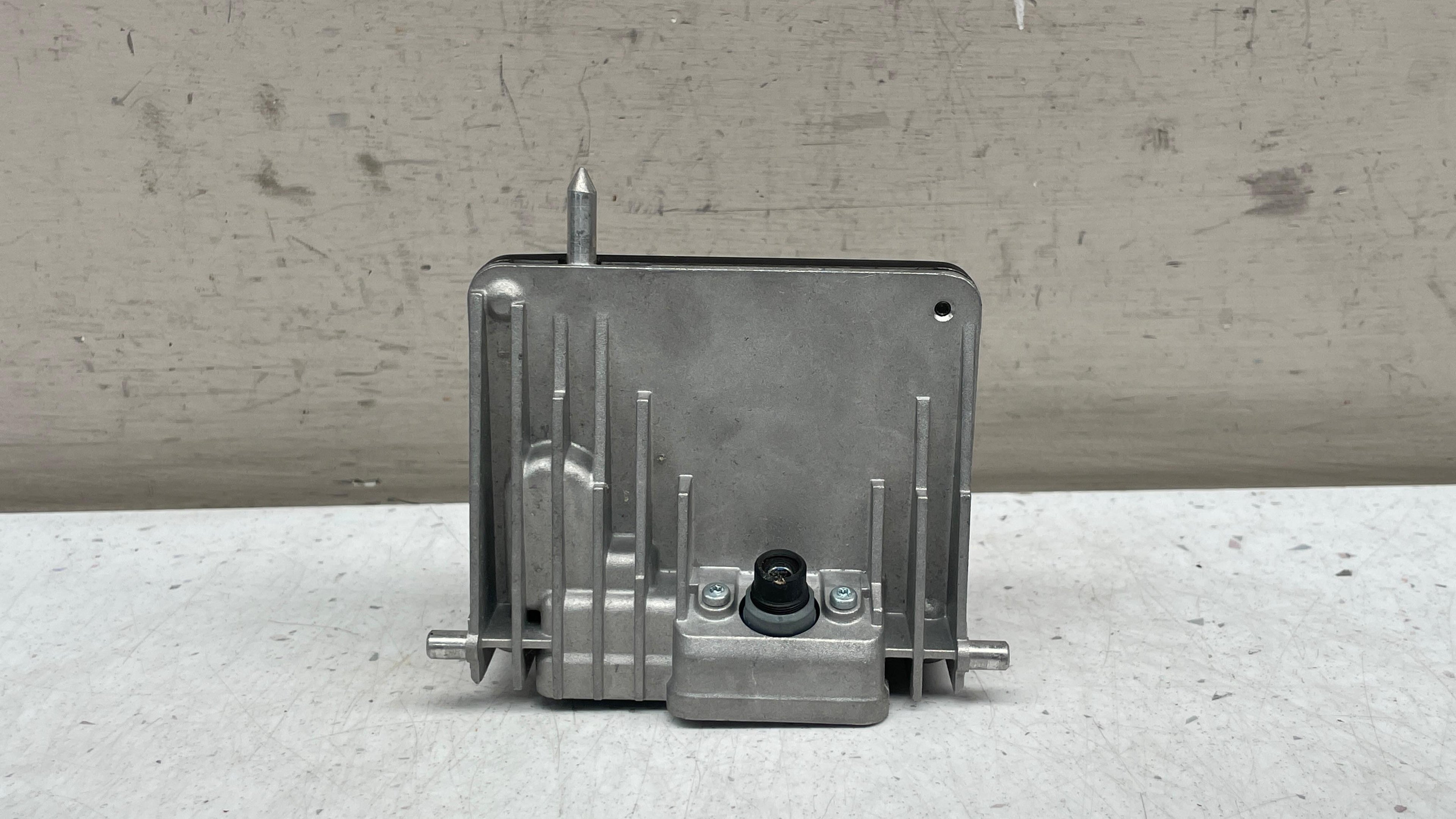 A2479006704  MERCEDES W205 FRONT WINDSCREEN CAMERA CONTROL UNIT