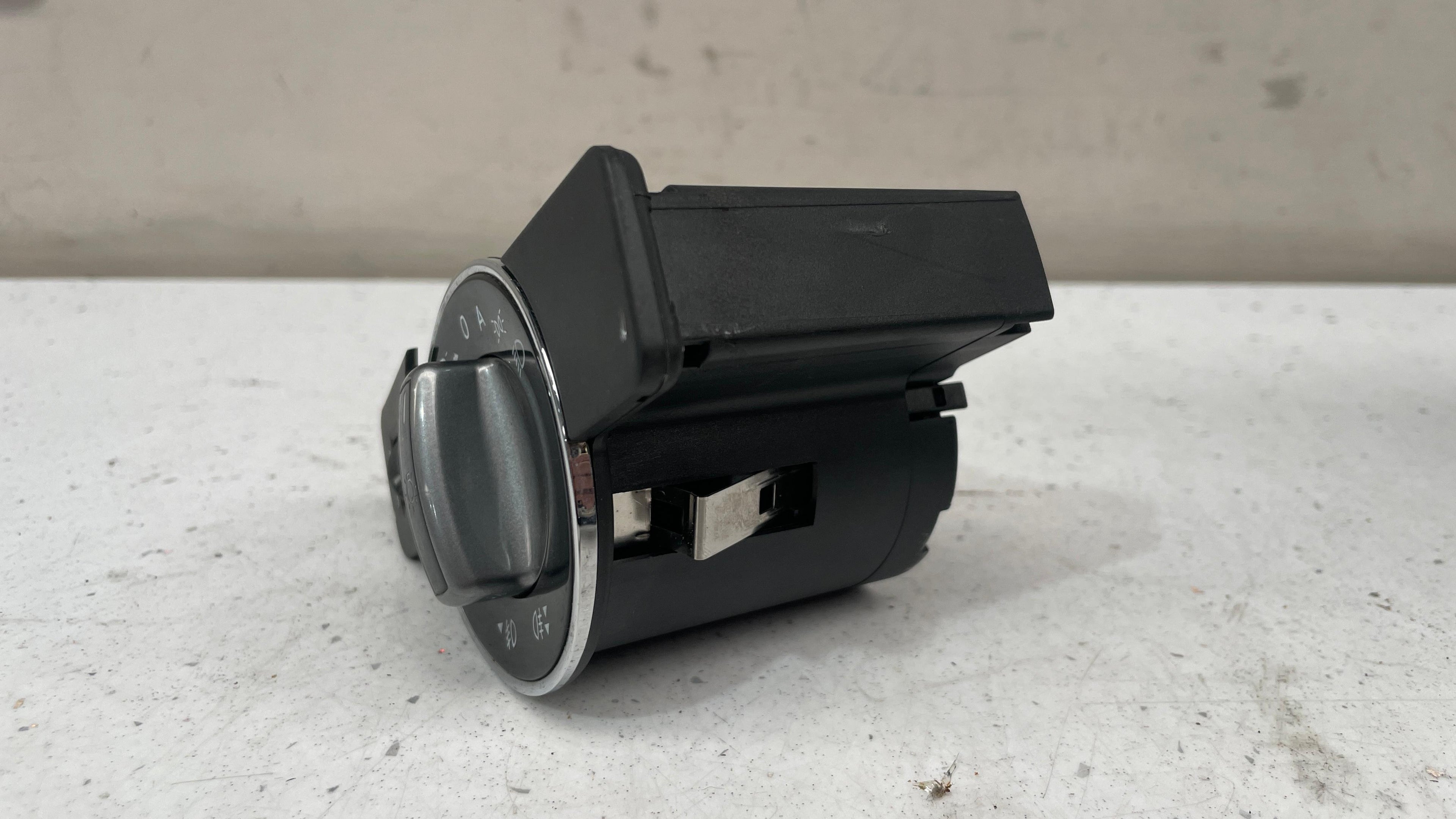 A2045453004 MERCEDES W204 HEADLIGHT SWITCH CONTROL PANEL
