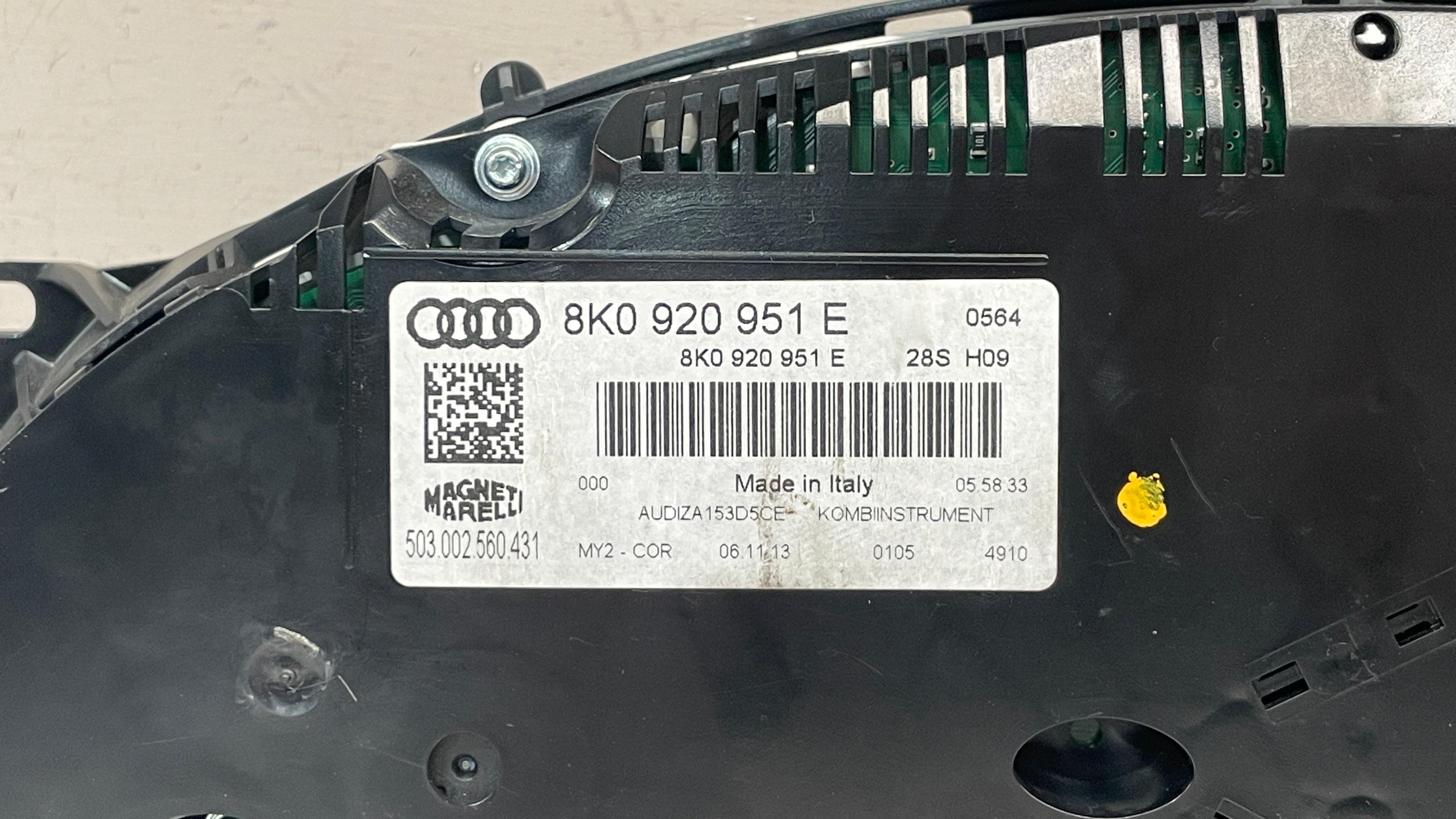 8K0920951E AUDI A4 INSTRUMENT CLUSTER PANEL SWITCH