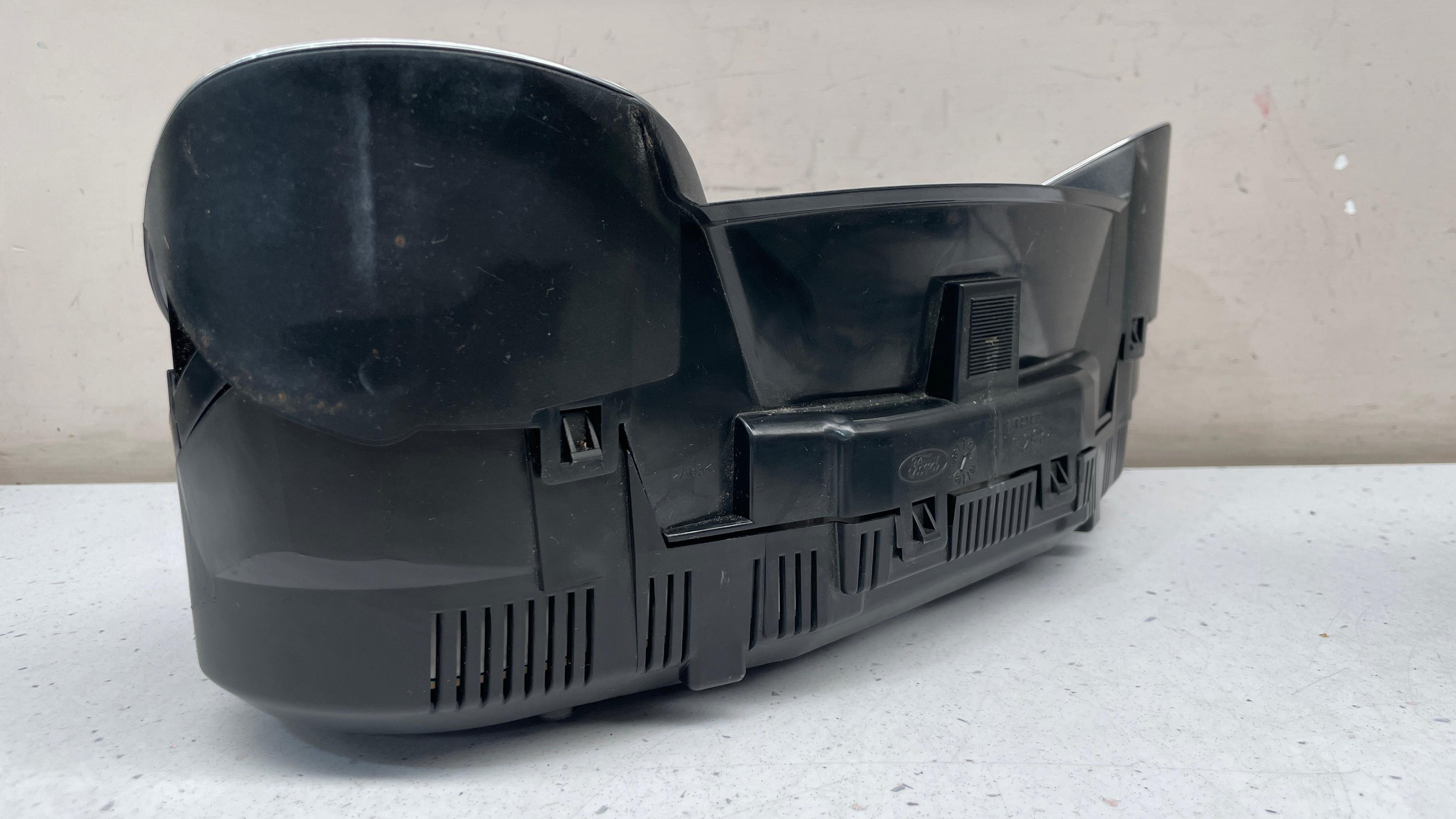 BM5T-10849-DU FORD FOCUS SPEEDOMETER INSTRUMENT CLUSTER