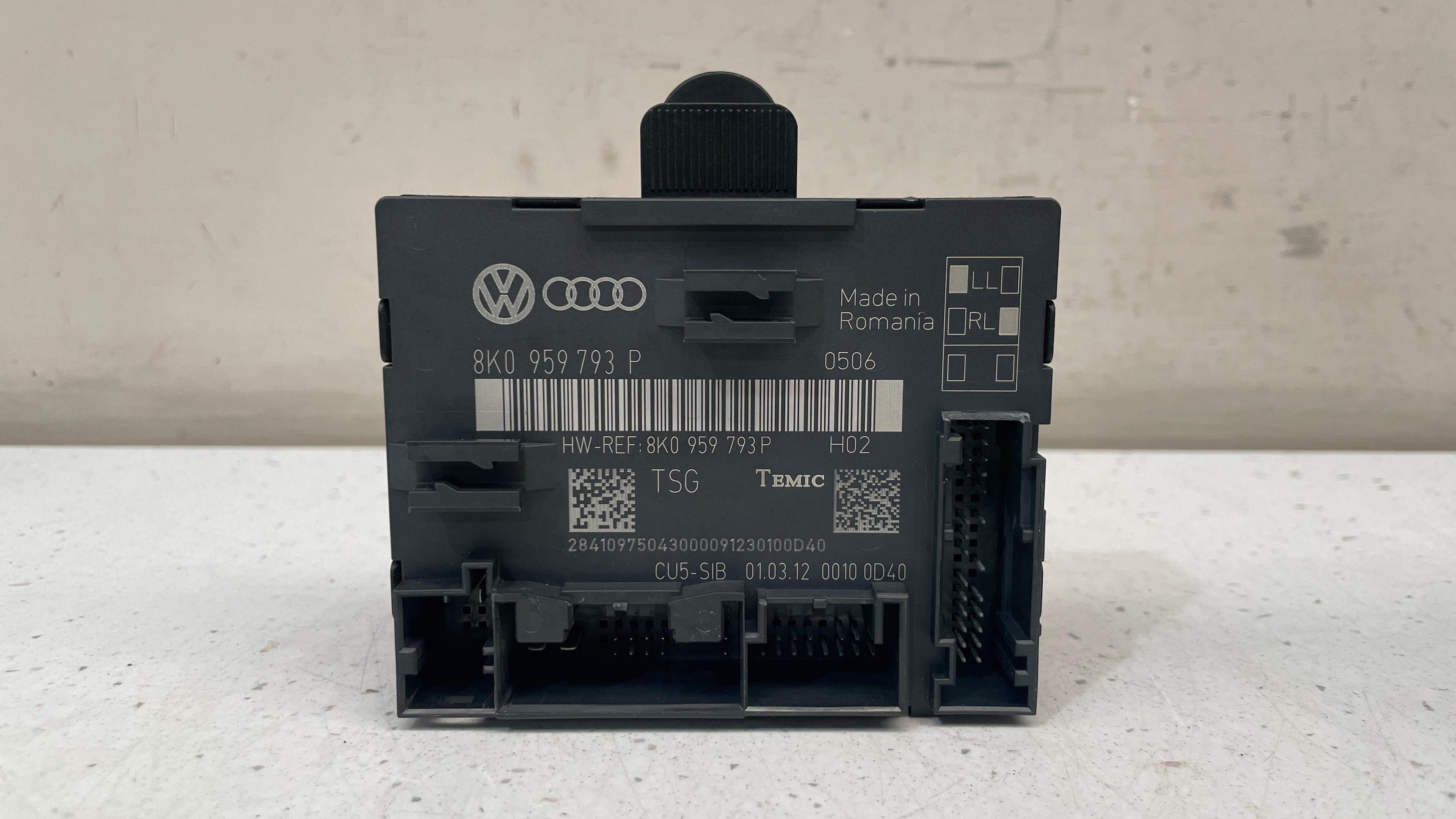 8K0959793P AUDI Q5 LEFT REAR DOOR CONTROL MODULE