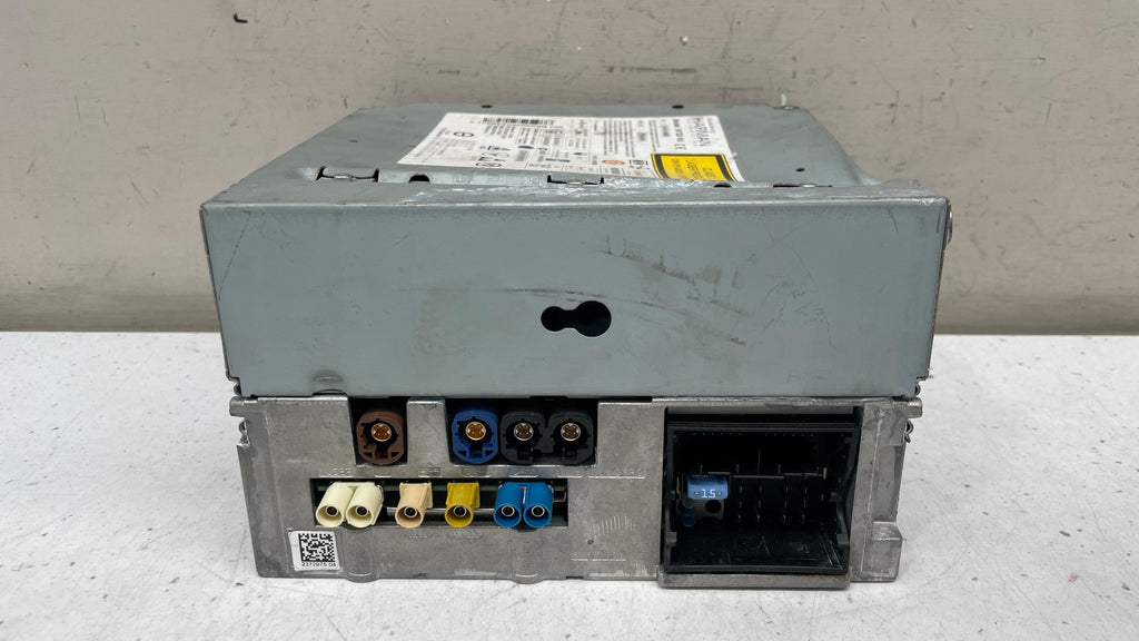 A2059008317 MERCEDES W205 RADIO COMMAND HEAD UNIT