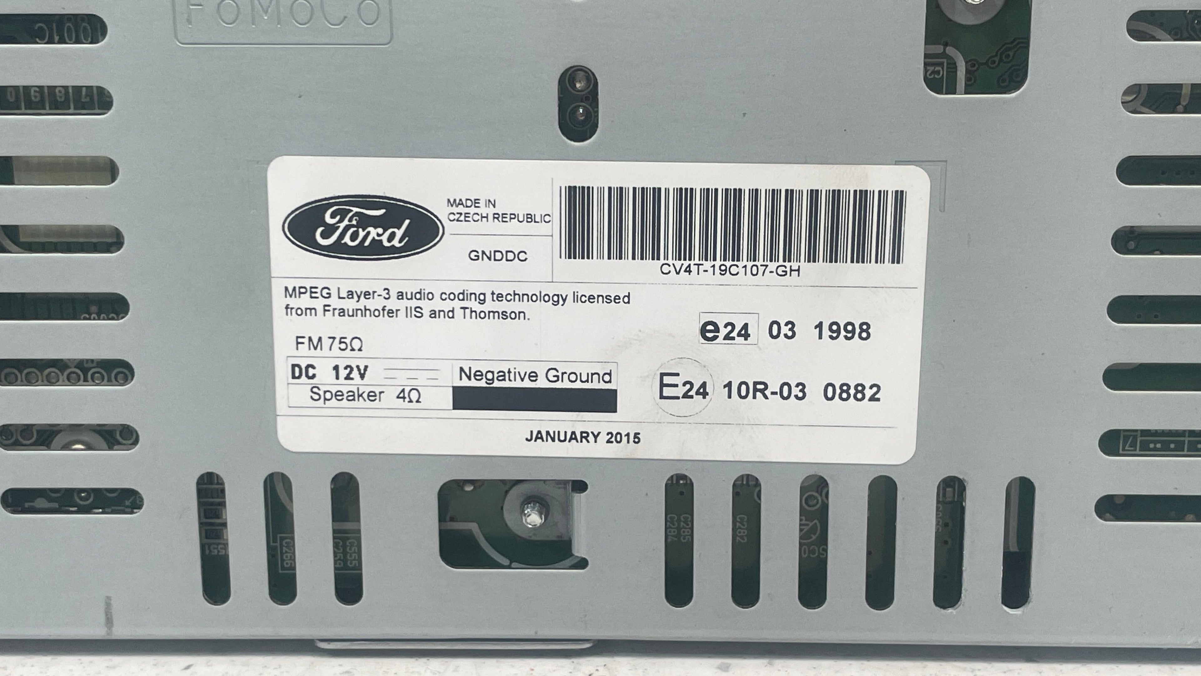 E2410R-030882 FORD KUGA RADIO HEAD UNIT CONTROLLER UNIT