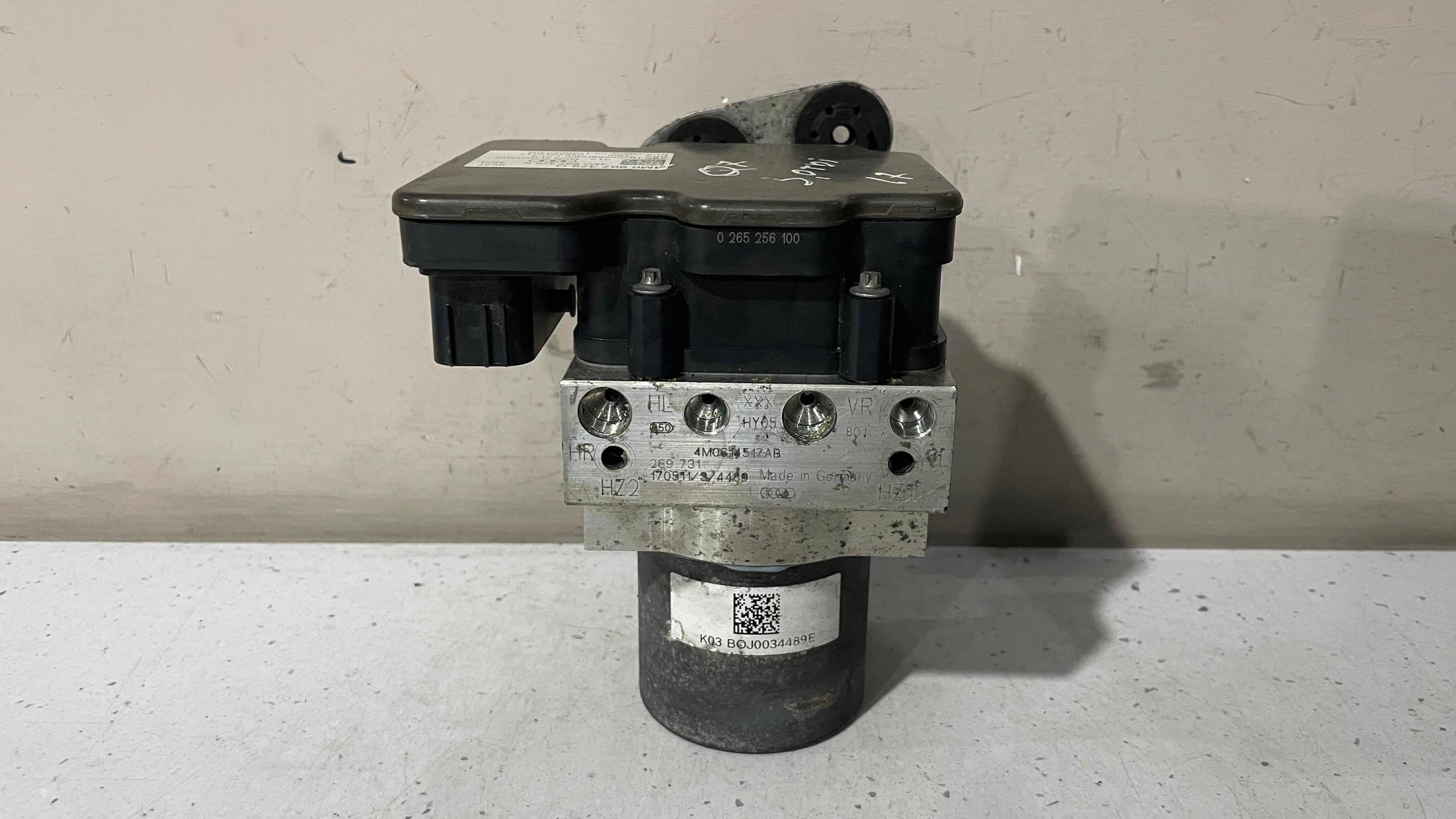 4M0907379Q AUDI Q7 ABS BRAKE PUMP MODULE CONTROL UNIT
