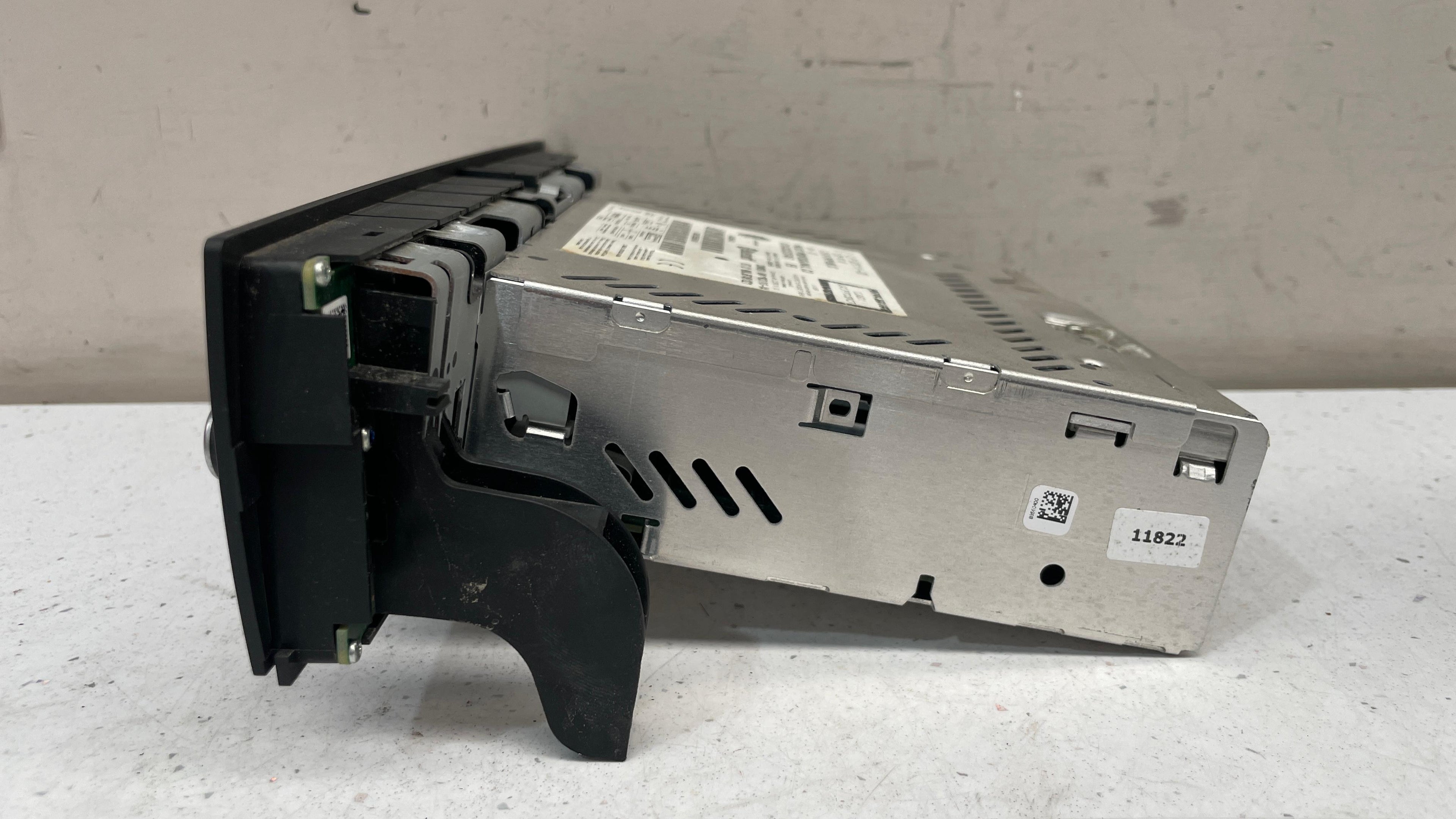 9289115-02 BMW SERIES 3 RADIO CD NAVIGATION CONTROLLER