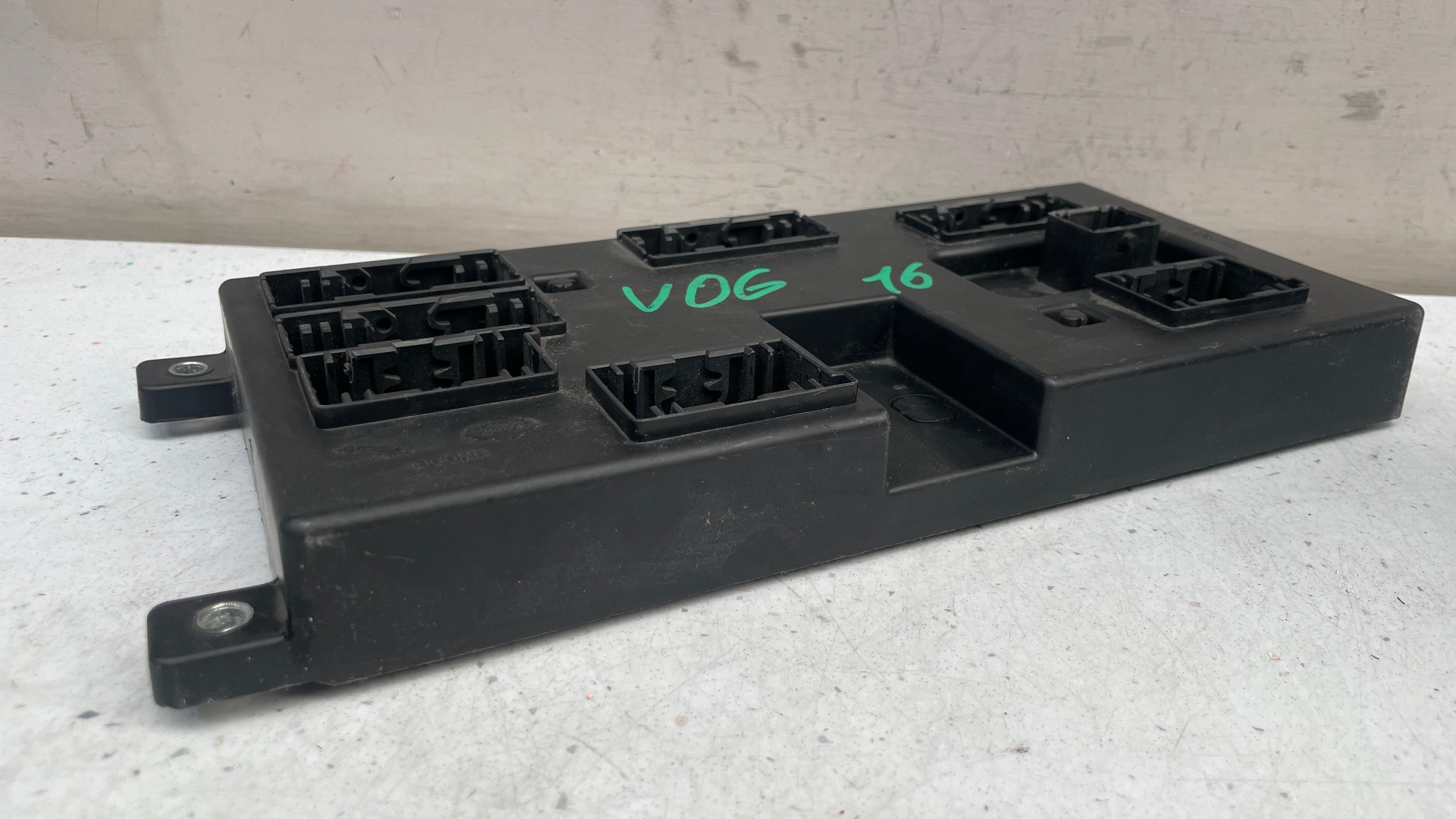 GX73-14F041-AL LAND ROVER BCM BODY CONTROL MODULE