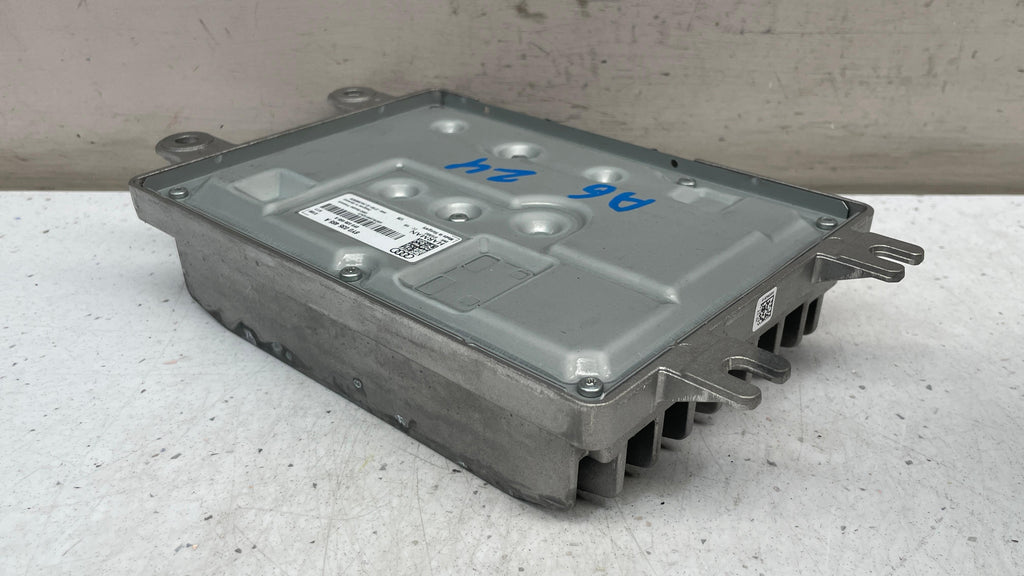 8Y0035465A  AUDI GENUINE RADIO AMPLIFIER