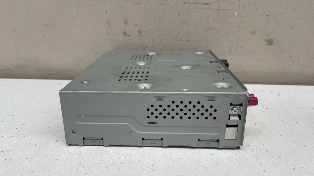 A2229008911 MERCEDES GLC AUDIO TUNER BOX CONTROLLER