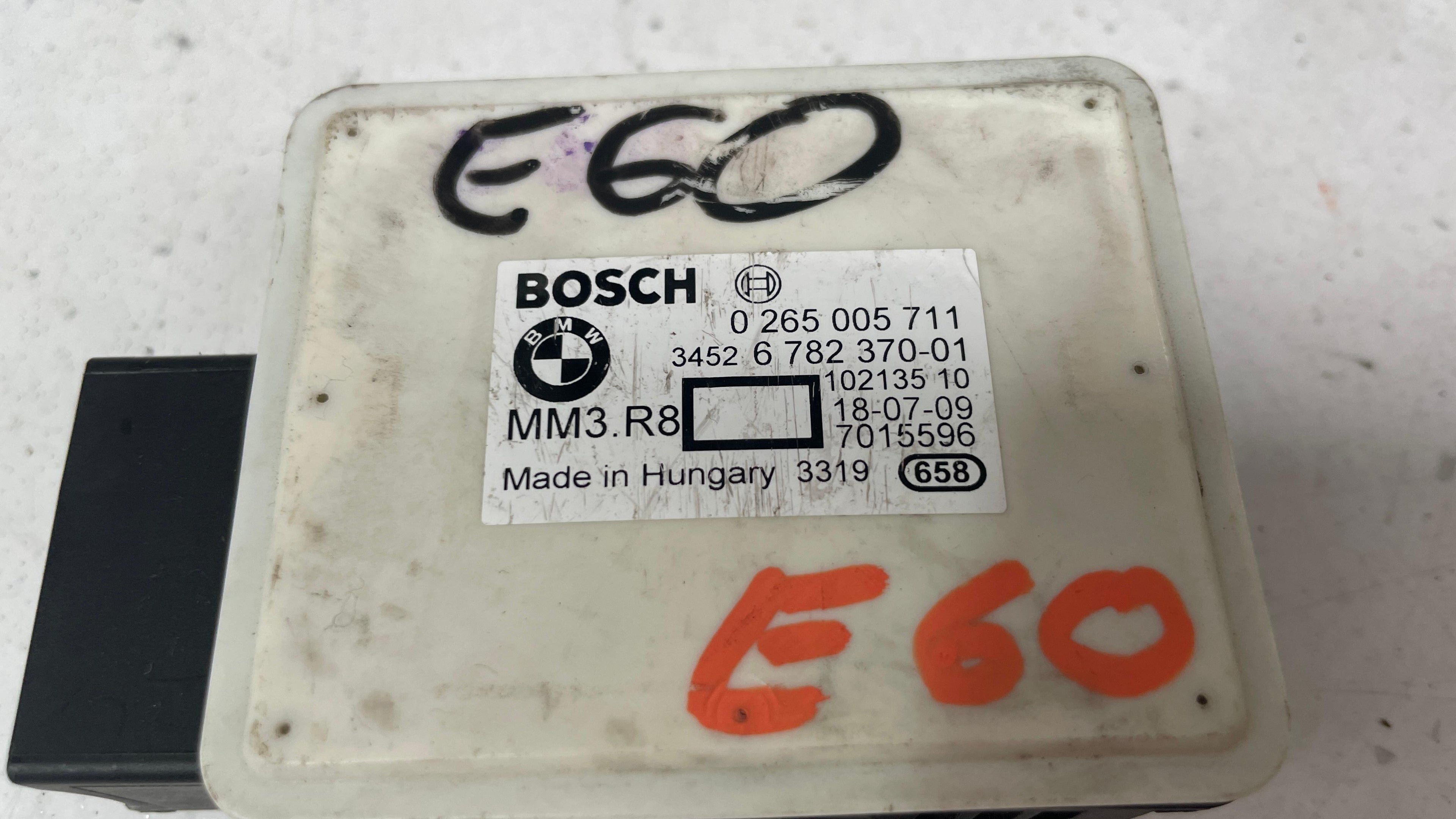 6782370-01 BMW E60 YAW RATE SENSOR