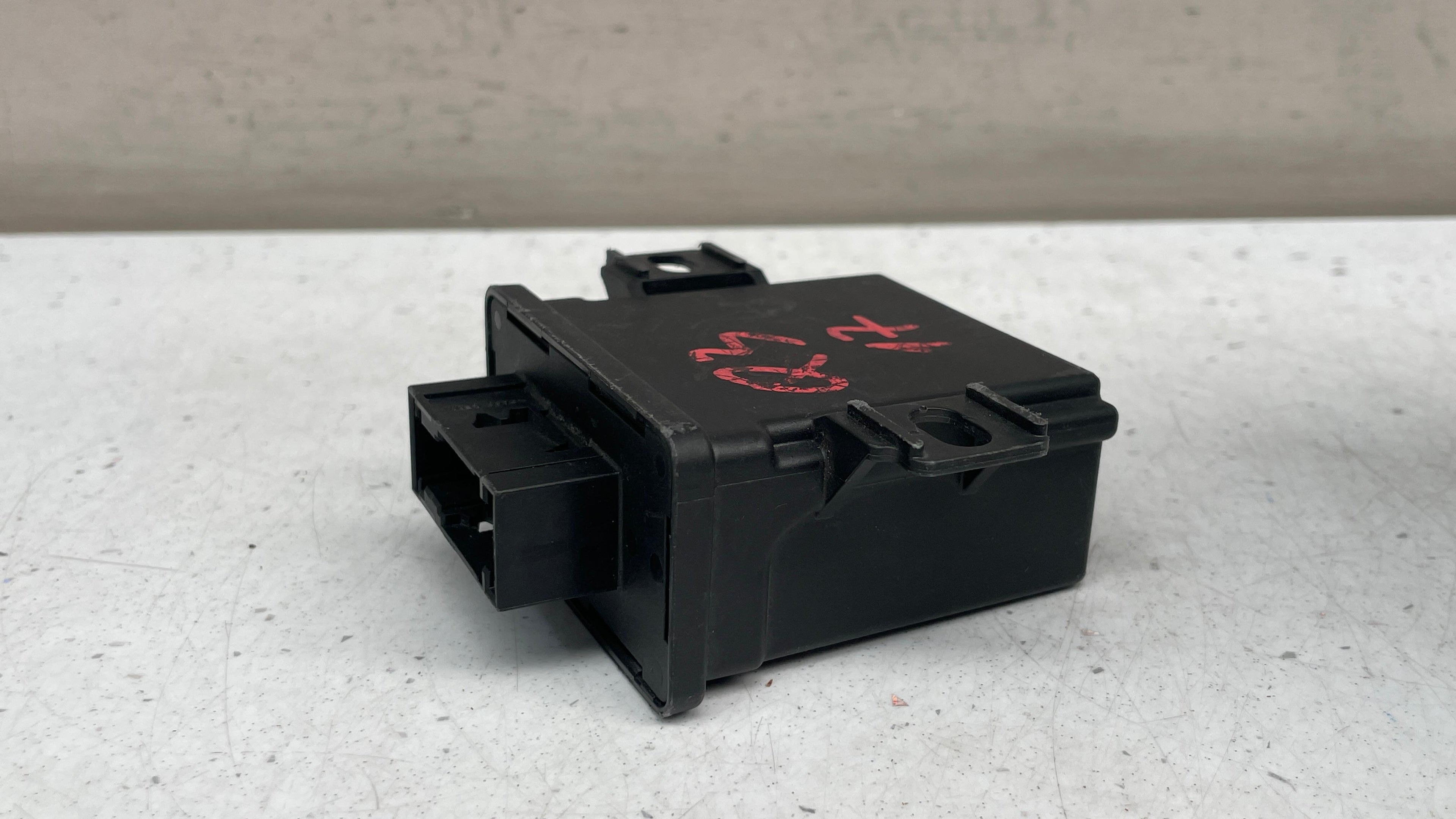 5M0907357G  VOLKSWAGEN PASSAT CORNERING LIGHT CONTROL