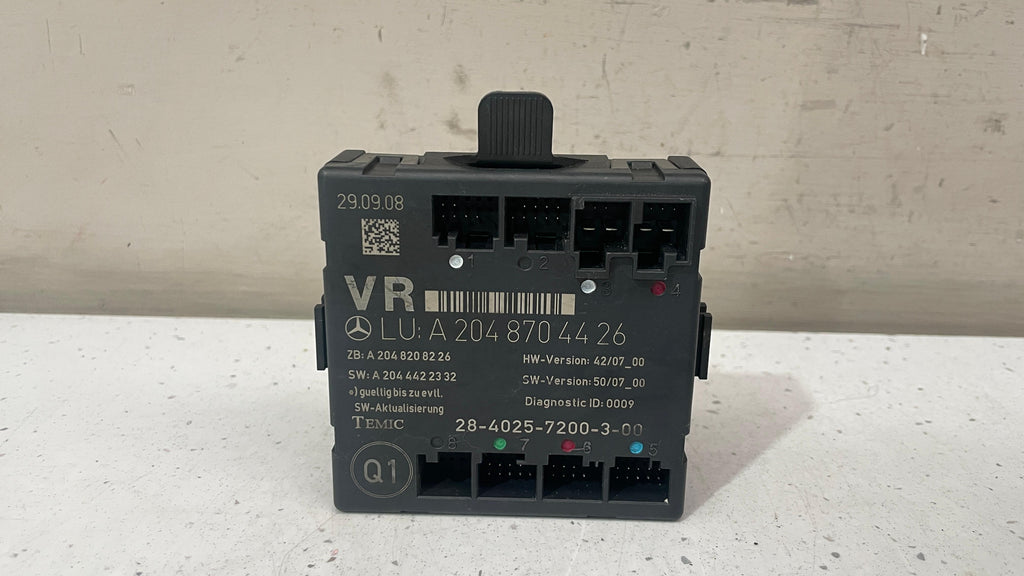 A2048704426 MERCEDES W204 FRONT DOOR CONTROL MODULE