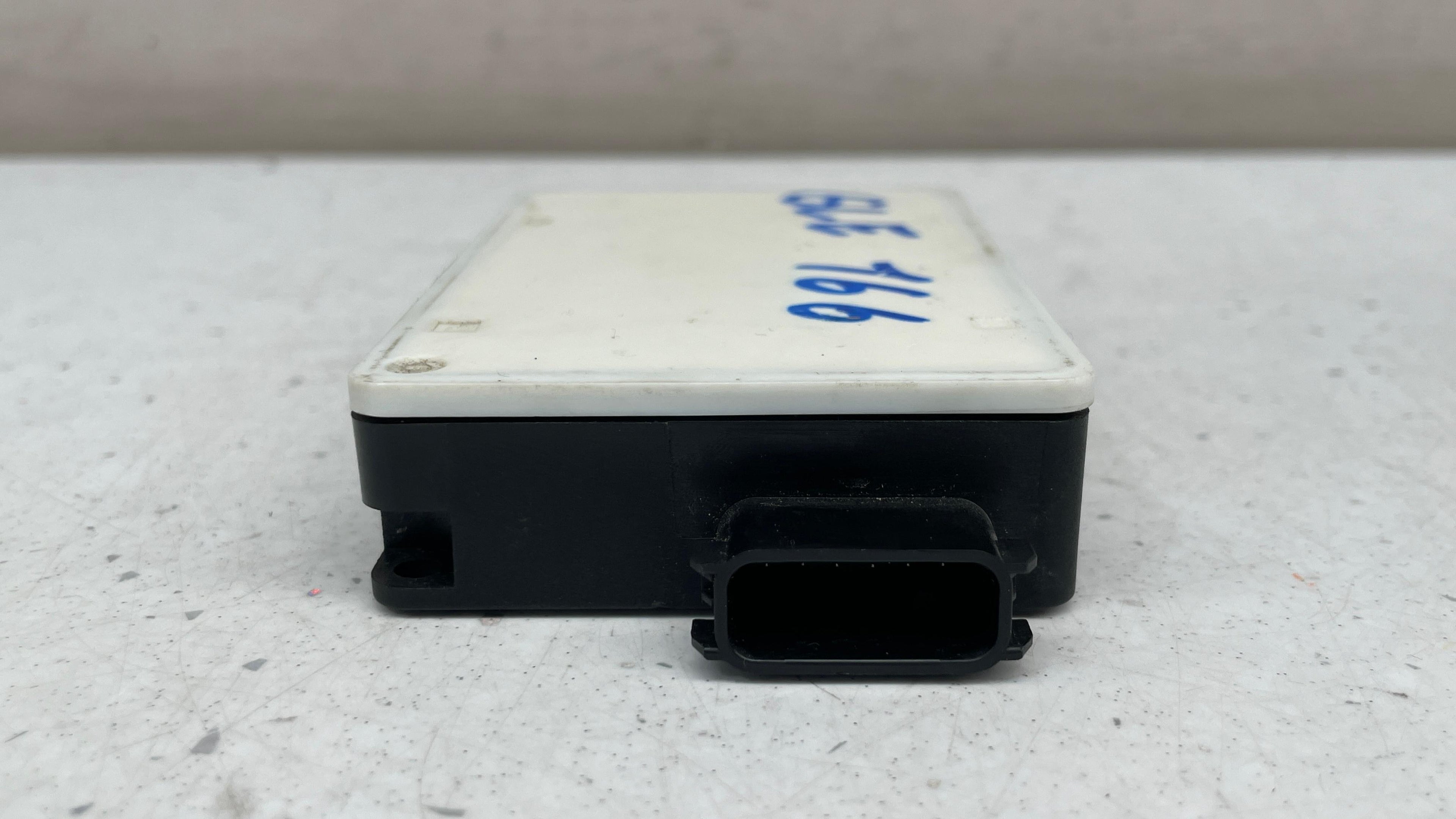 A0009059906 MERCEDES GLE BLIND SPOT RADAR SENSOR