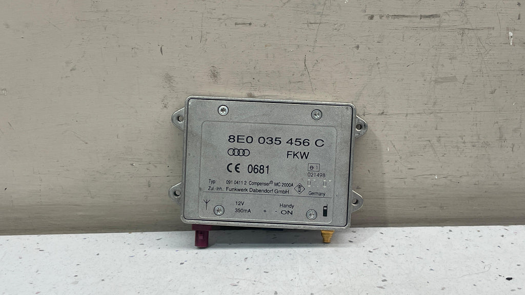 8E0035456C AUDI A6 ANTENNA AMPLIFIER CONTROL