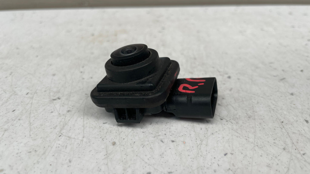 DK52-19G490-AD  LAND ROVER REAR VIEW BACKUP CAMERA