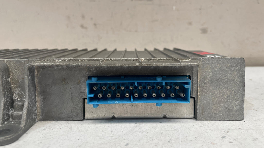 7P5035223A PORSCHE CAYENNE AMPLIFIER SOUND SYSTEM