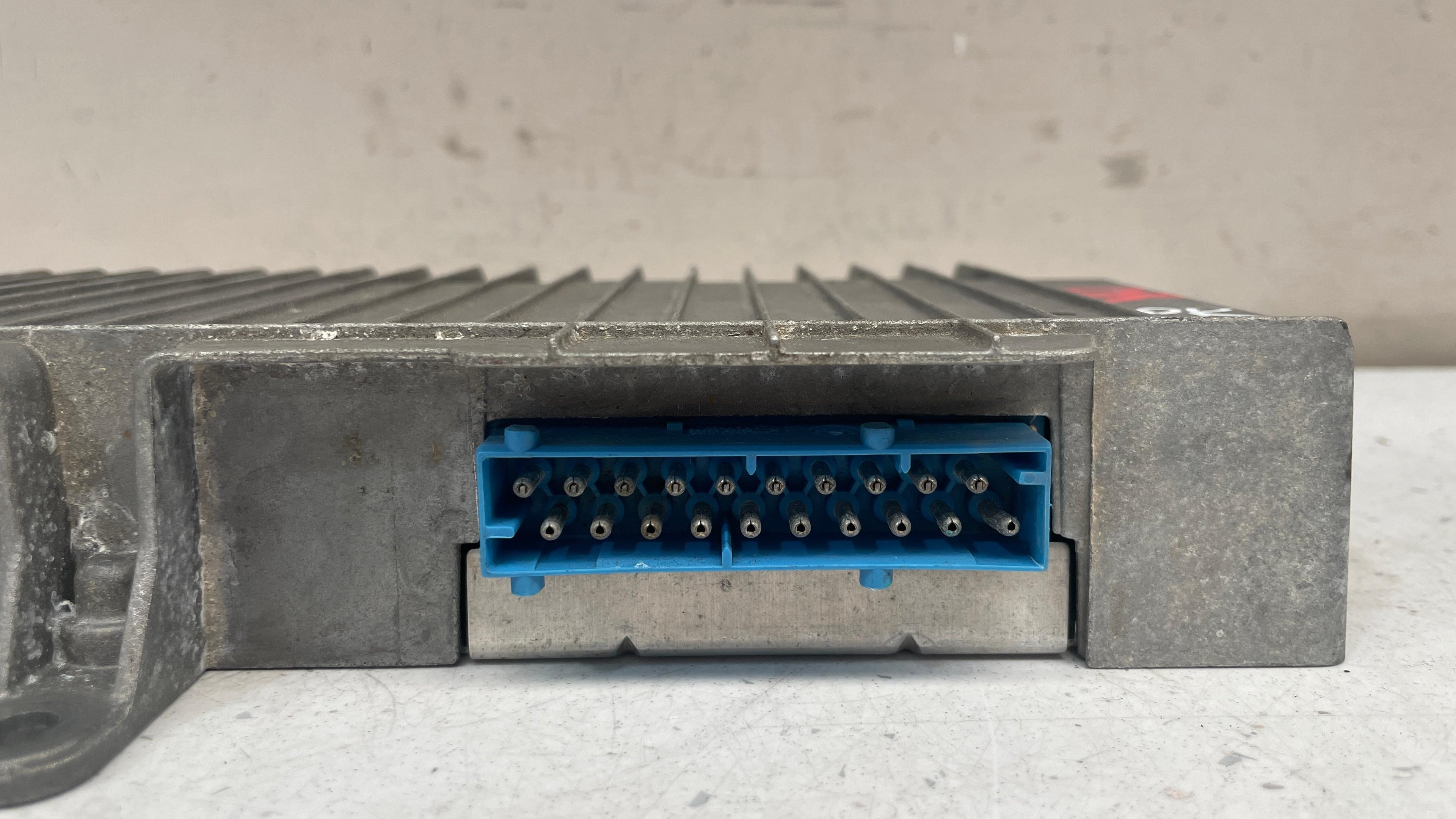7P5035223A PORSCHE CAYENNE AMPLIFIER SOUND SYSTEM