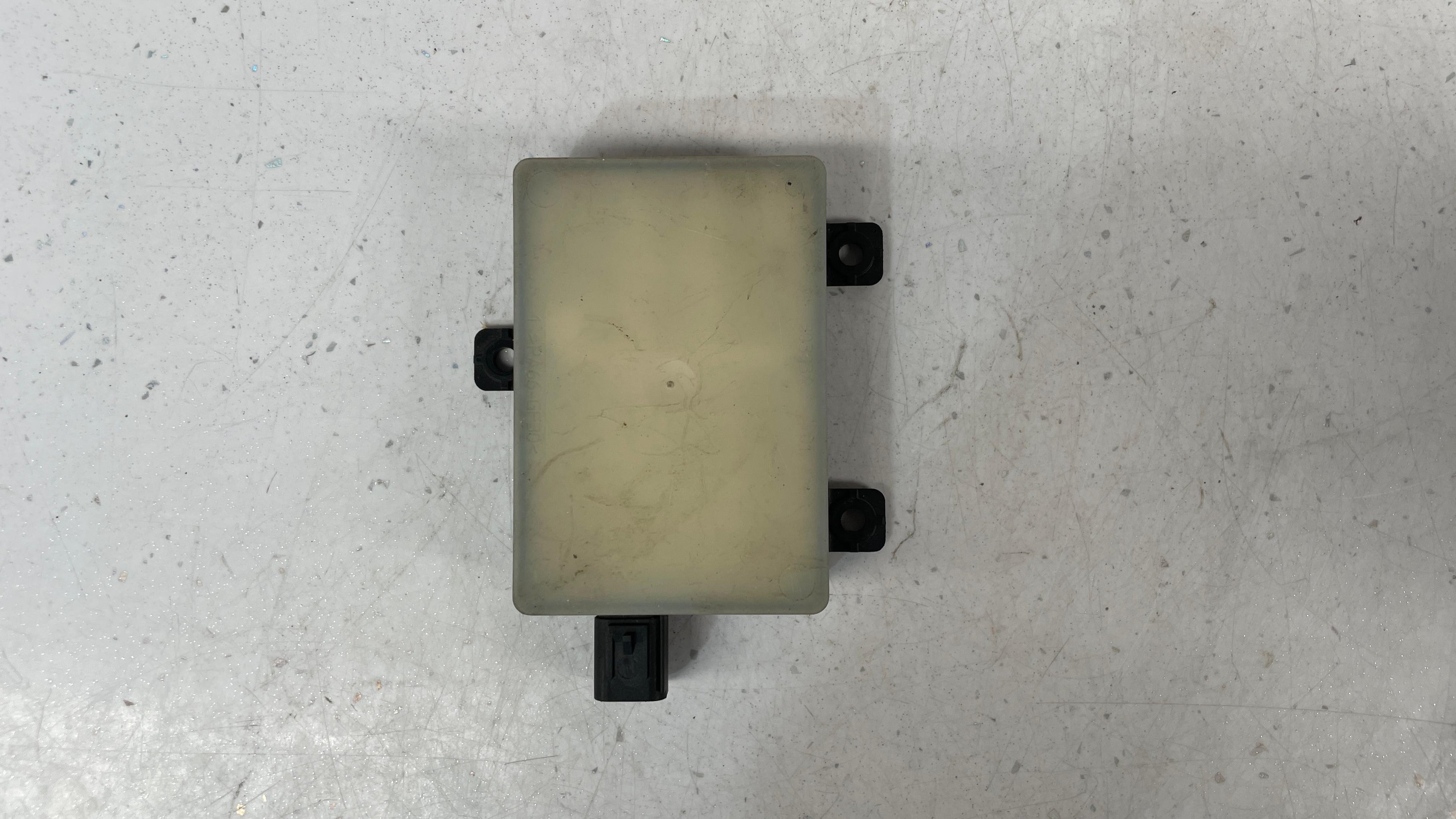 JX63-14F152-AD JAGUAR BLIND SPOT RADAR SENSOR