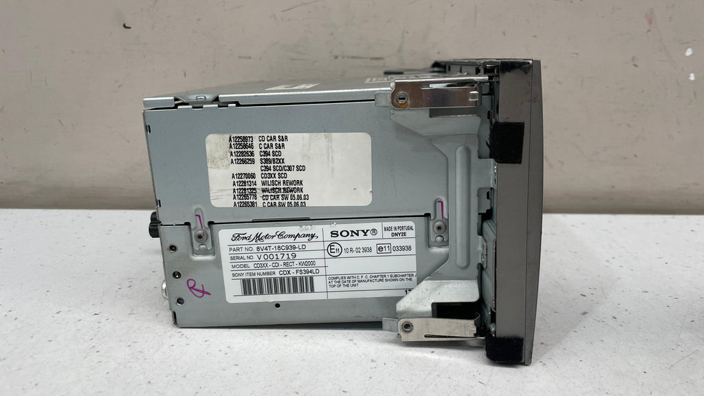 8V4T-18C939-LD FORD KUGA CD RADIO HEAD UNIT