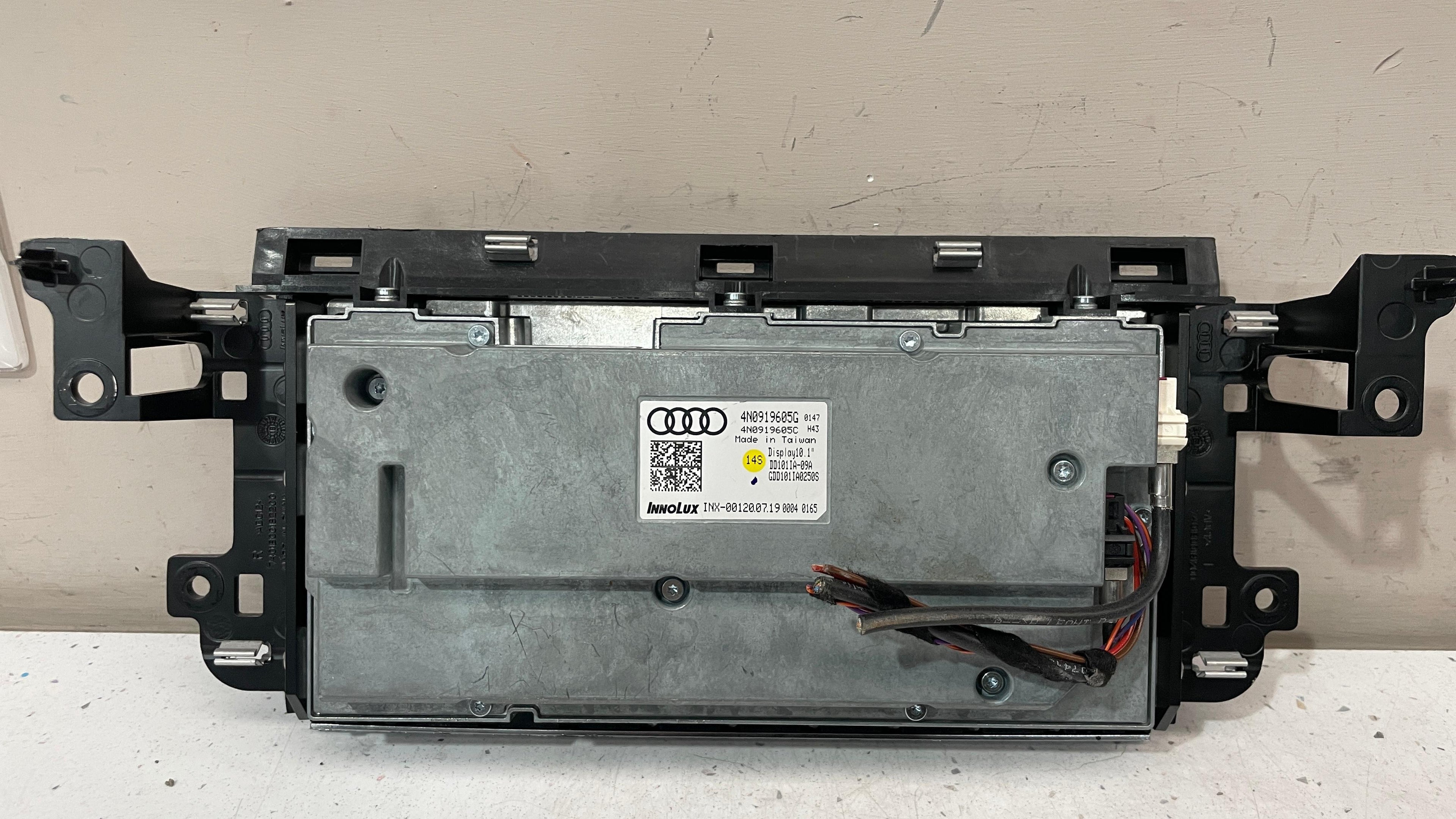 4N0919605G AUDI A8 NAVIGATION DISPLAY SCREEN UNIT