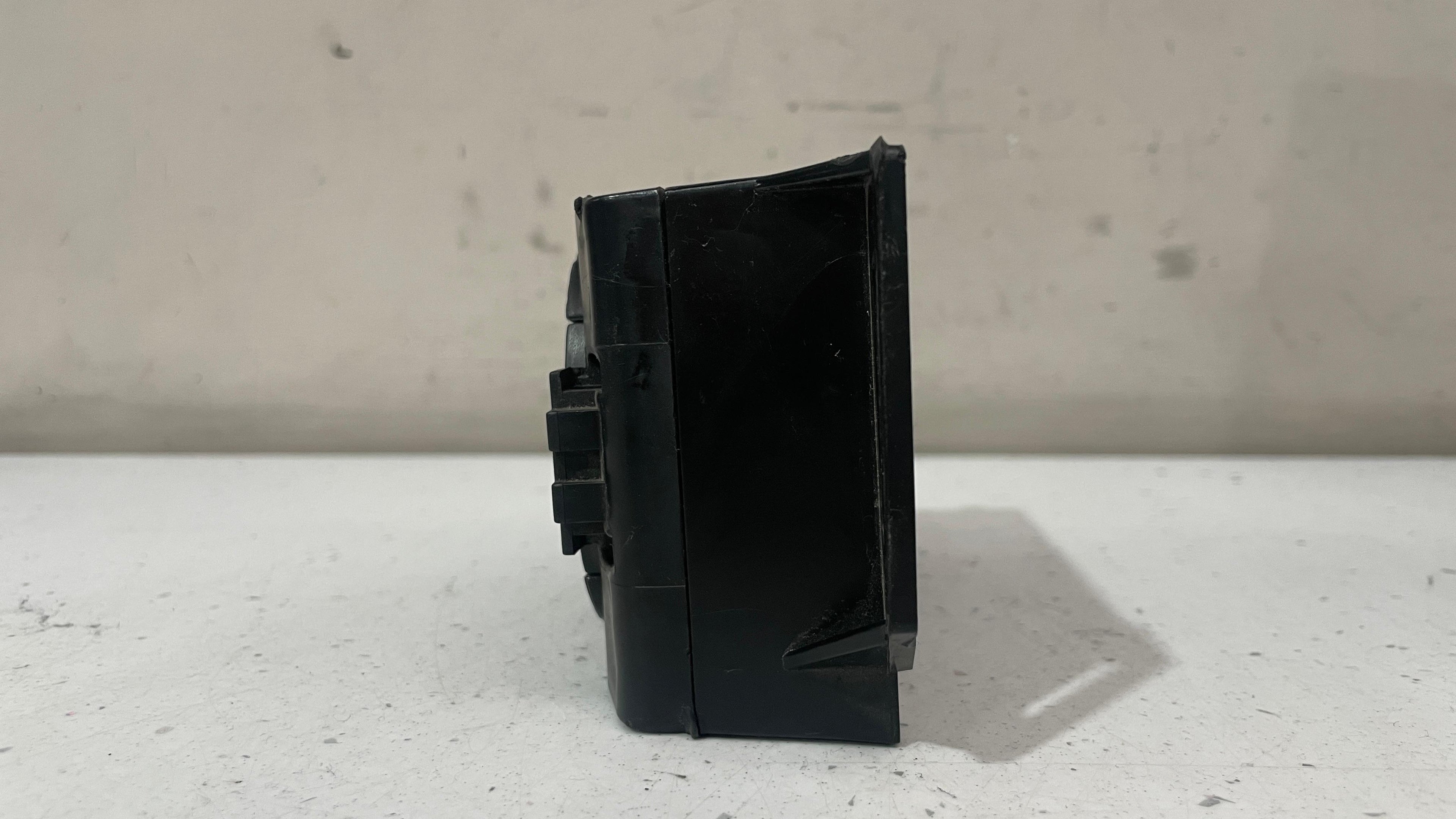 7PP035709A PORSCHE PANAMERA PARKING ASSIST LOUD SPEAKER