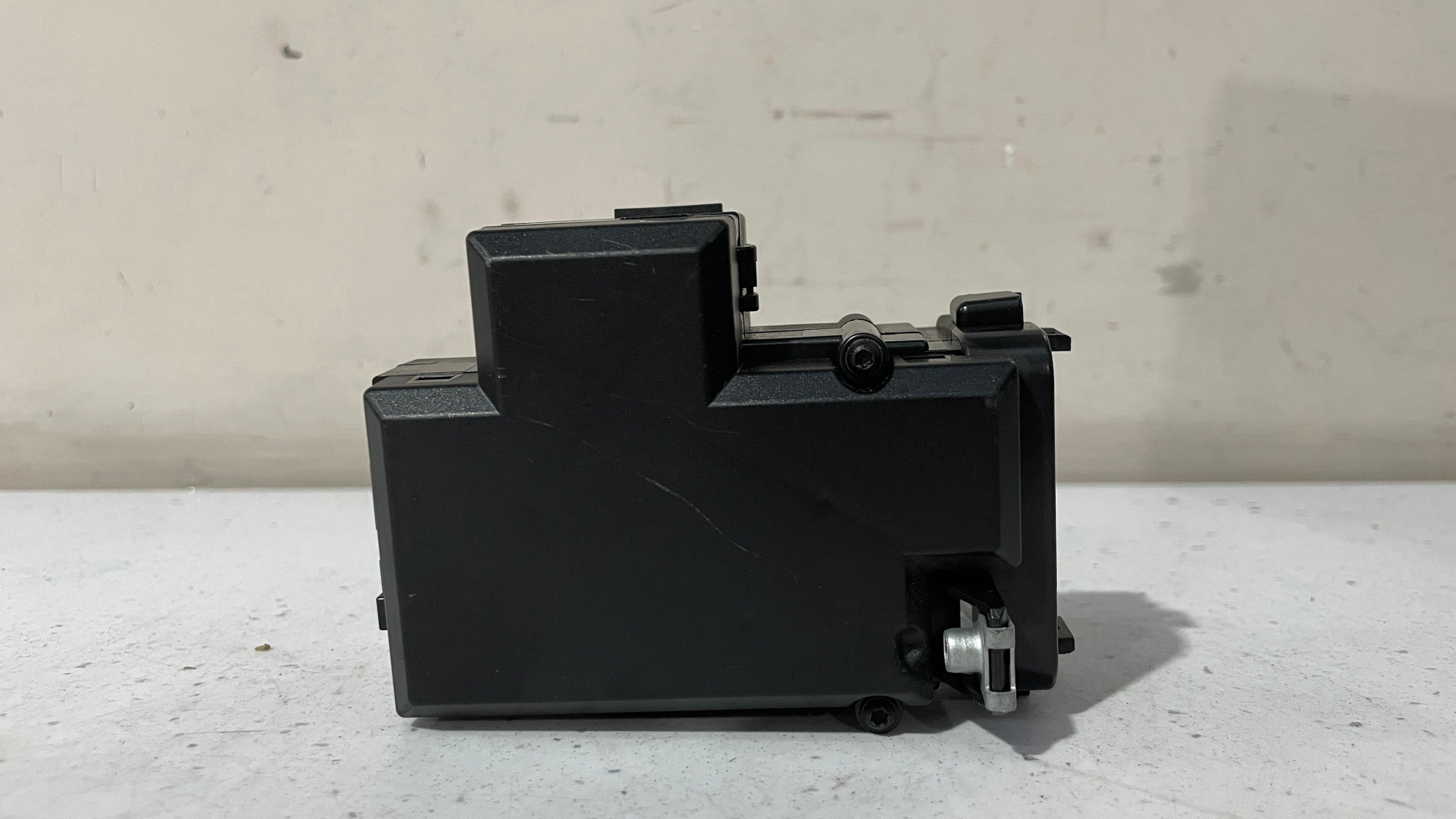 8K0909131D AUDI Q5 IGNITION / STARTER SWITCH