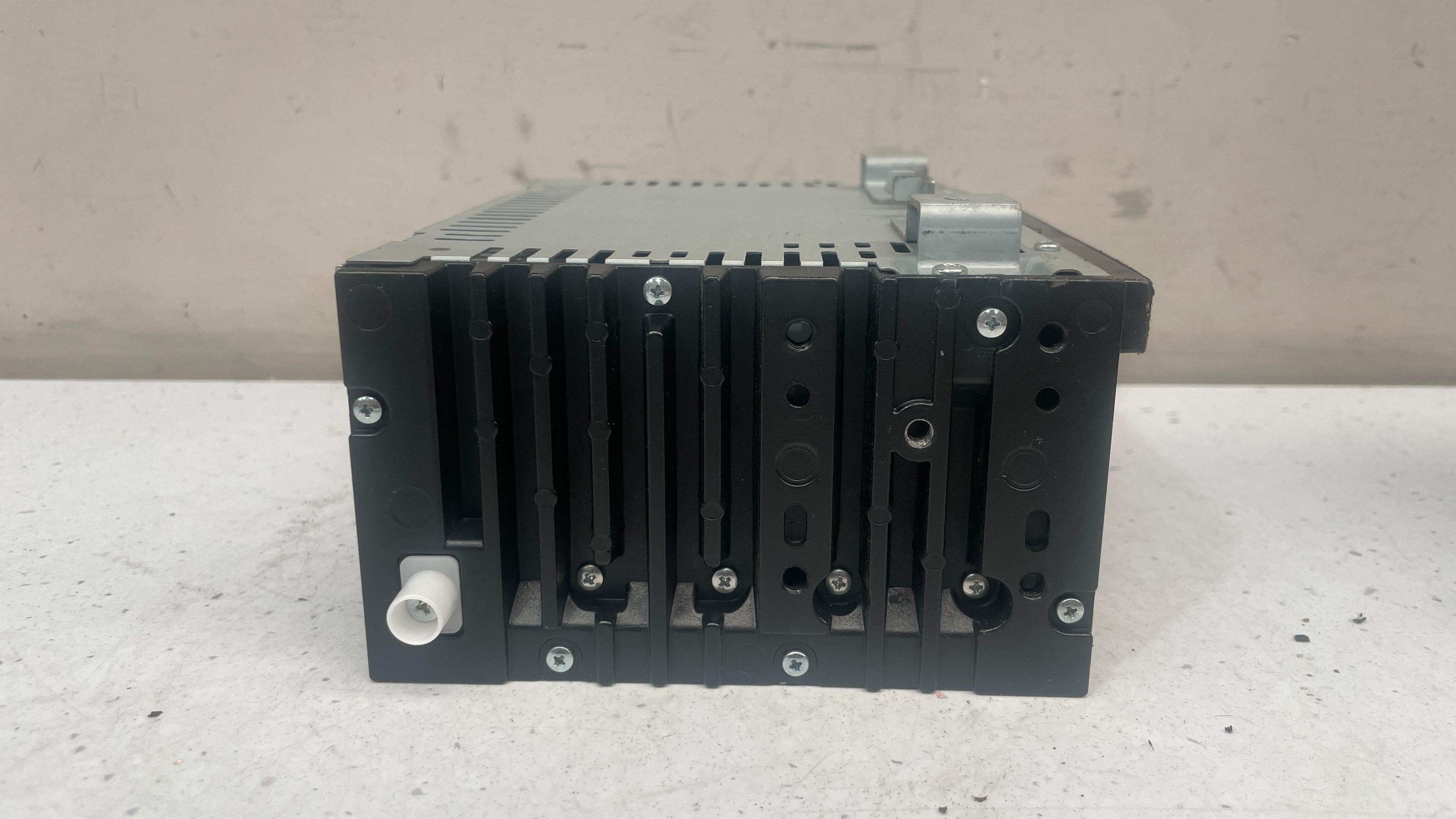 E2410R-030882 FORD KUGA RADIO HEAD UNIT CONTROLLER UNIT