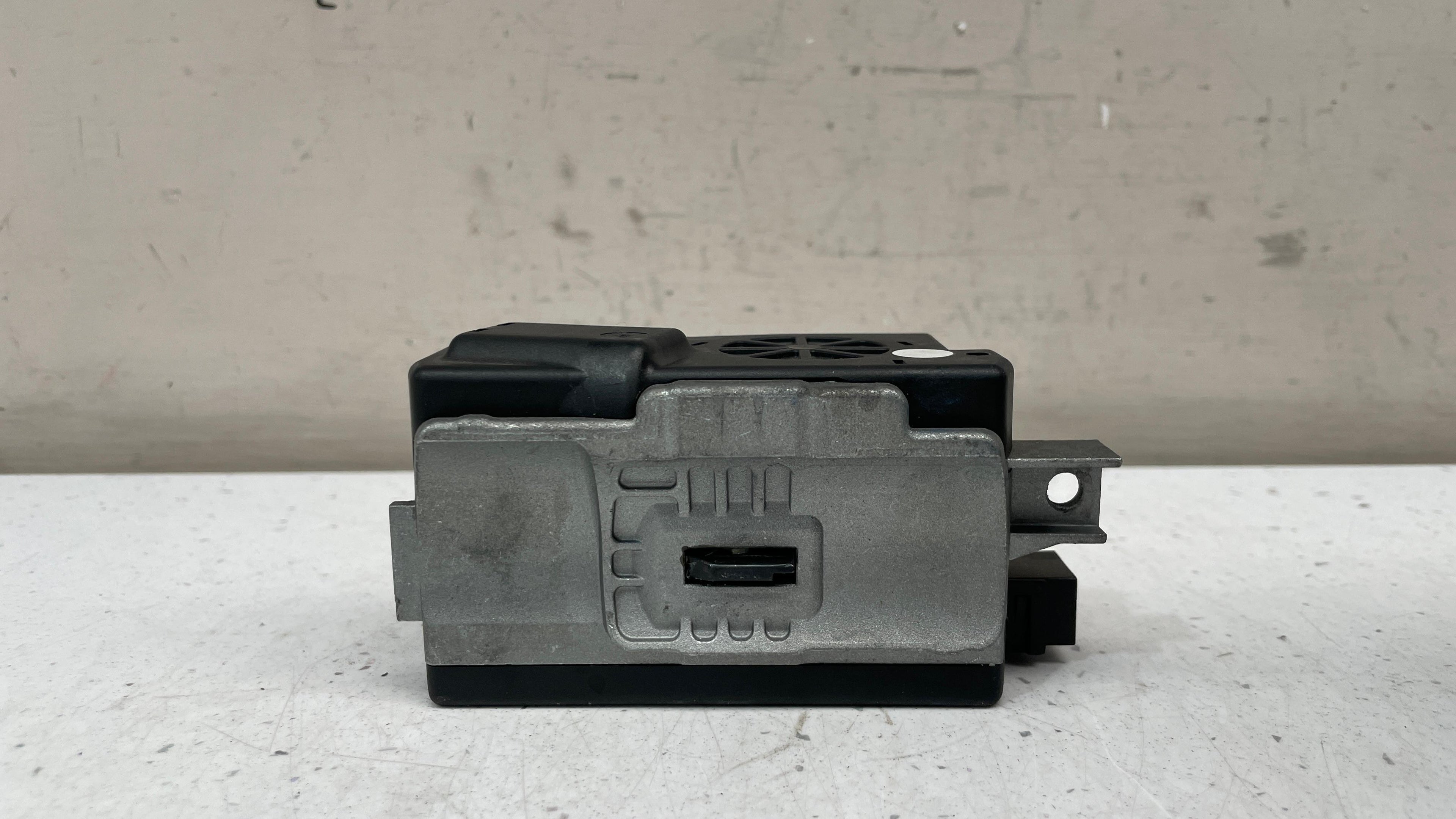 8K0905852D AUDI A5 ELECTRONIC COLUMN LOCK CONTROLLER