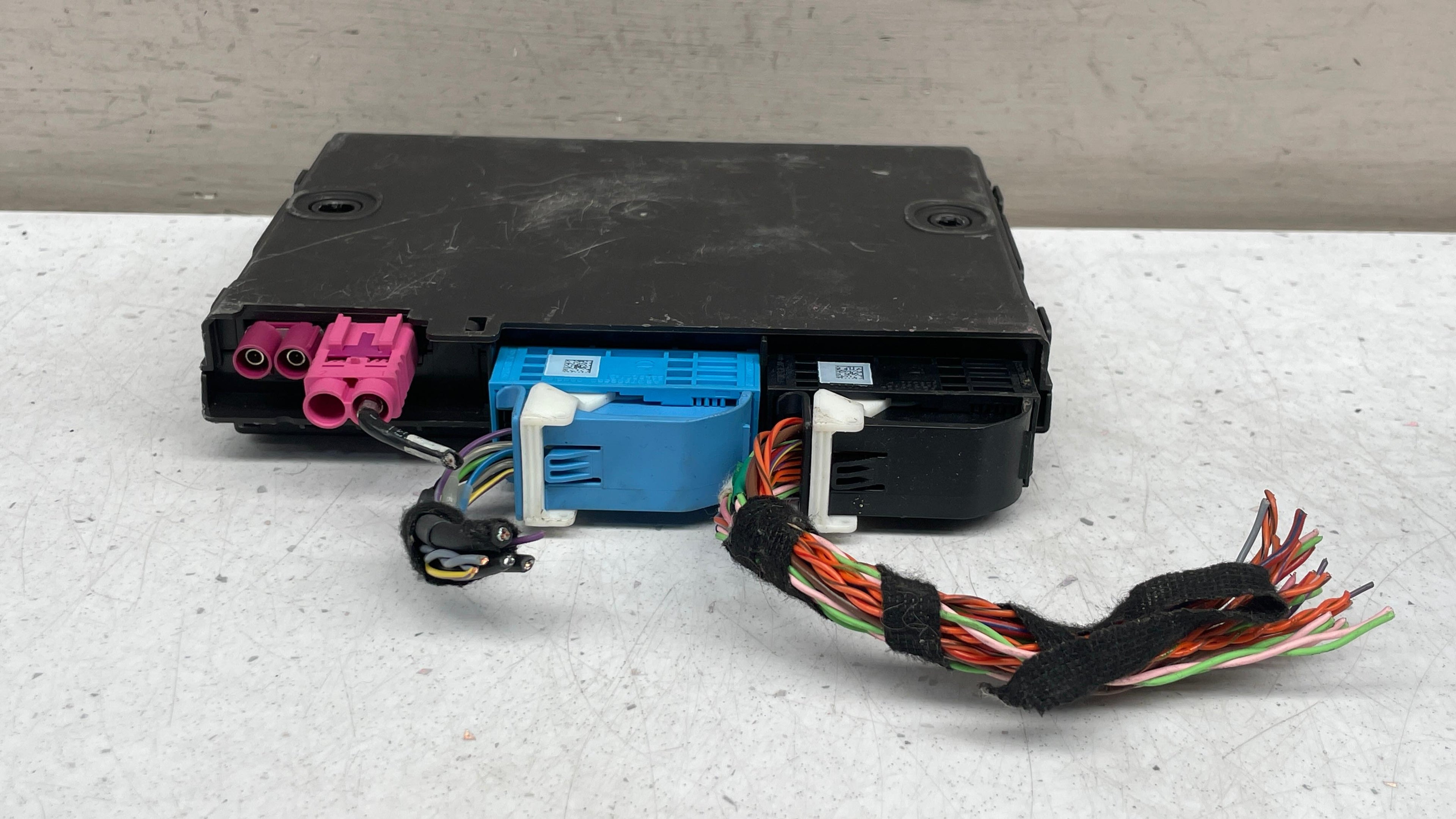 8W5907468E AUDI A5 GATEWAY CONTROL UNIT
