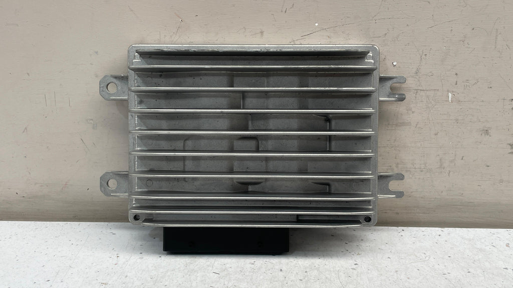 8Y0035465A  AUDI GENUINE RADIO AMPLIFIER