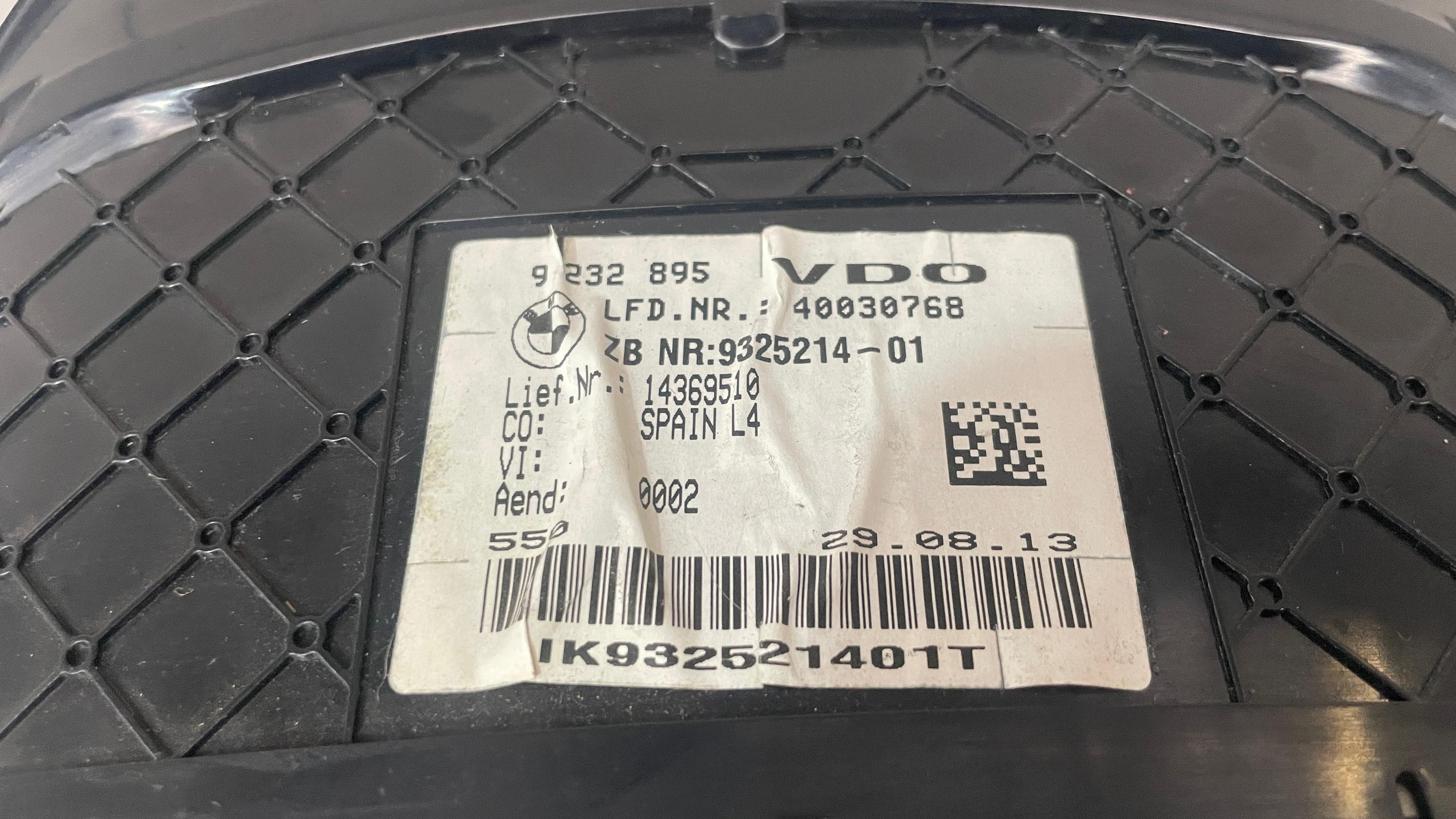 9325214-01   BMW SERIES 3 SPEEDOMETER INSTRUMENT CLUSTER PANEL