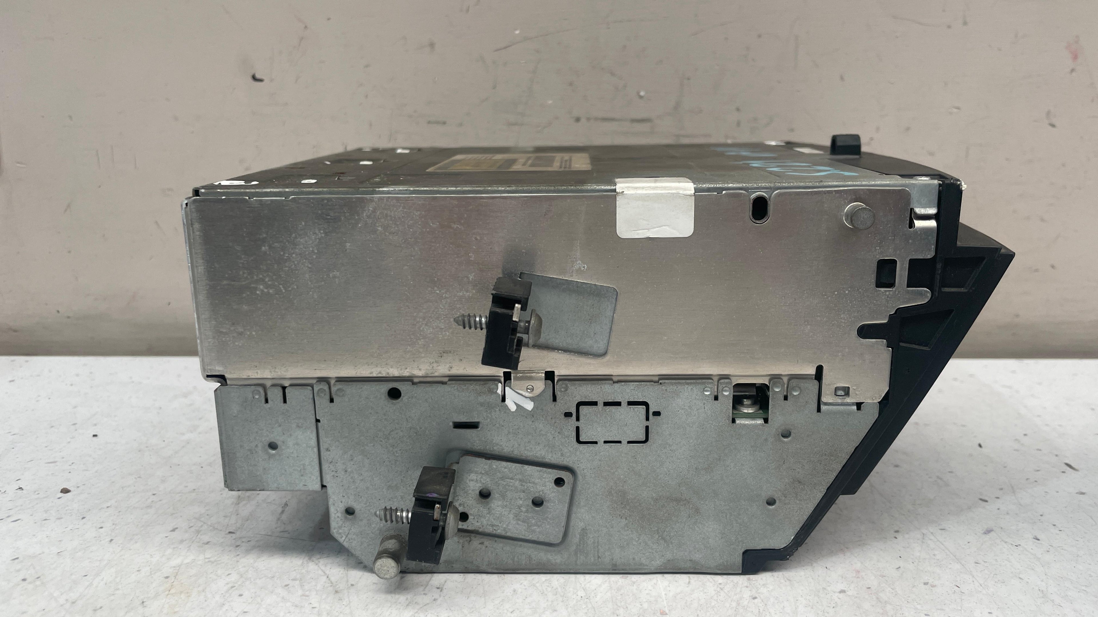 A2219006403 MERCEDES W221 RADIO HEAD UNIT NAVIGATION COMMAND