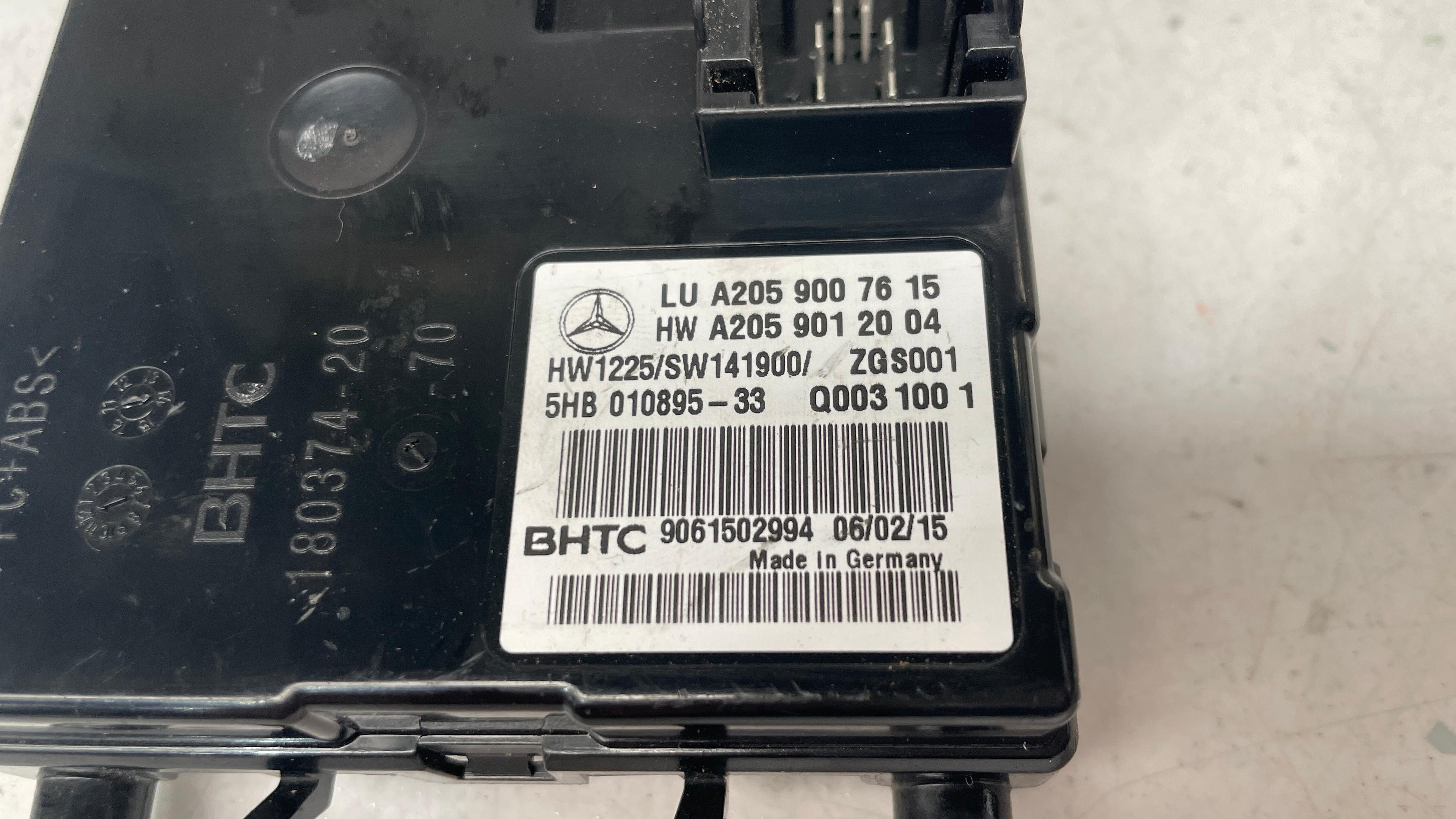 A2059007615 MERCEDES W205 AIR CONDITIONING CONTROL ECU