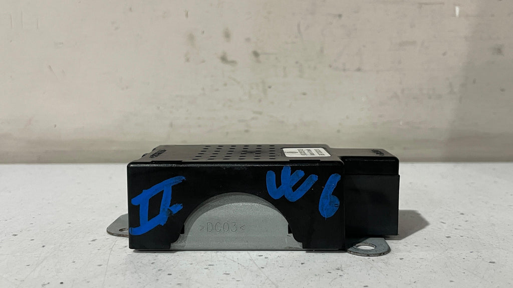 5M0035570B VOLKSWAGEN GOLF VI RADIO STATIC FILTER