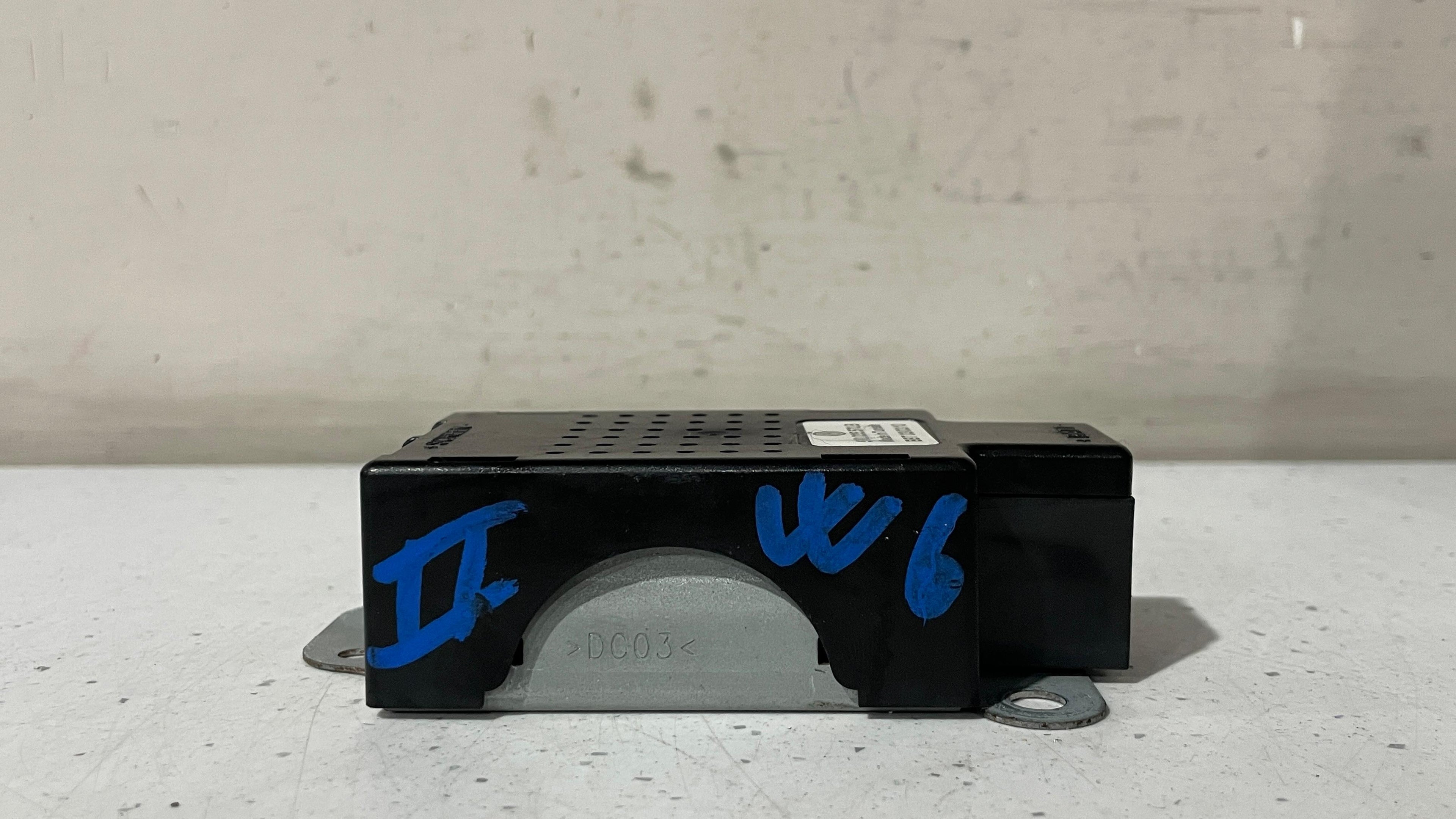 5M0035570B VOLKSWAGEN GOLF VI RADIO STATIC FILTER