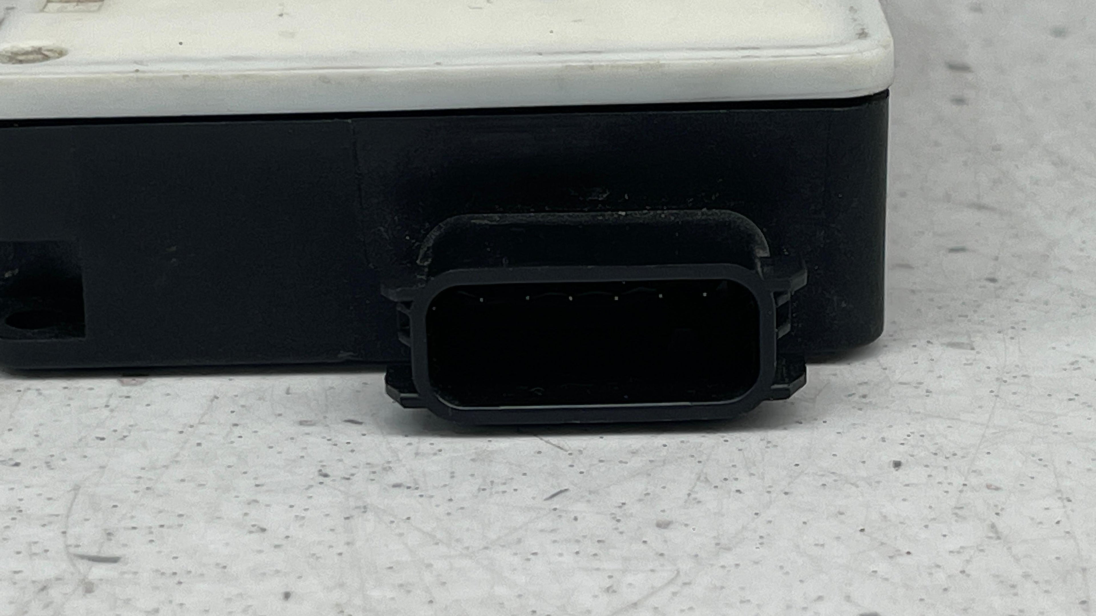 A0009059906 MERCEDES GLE BLIND SPOT RADAR SENSOR
