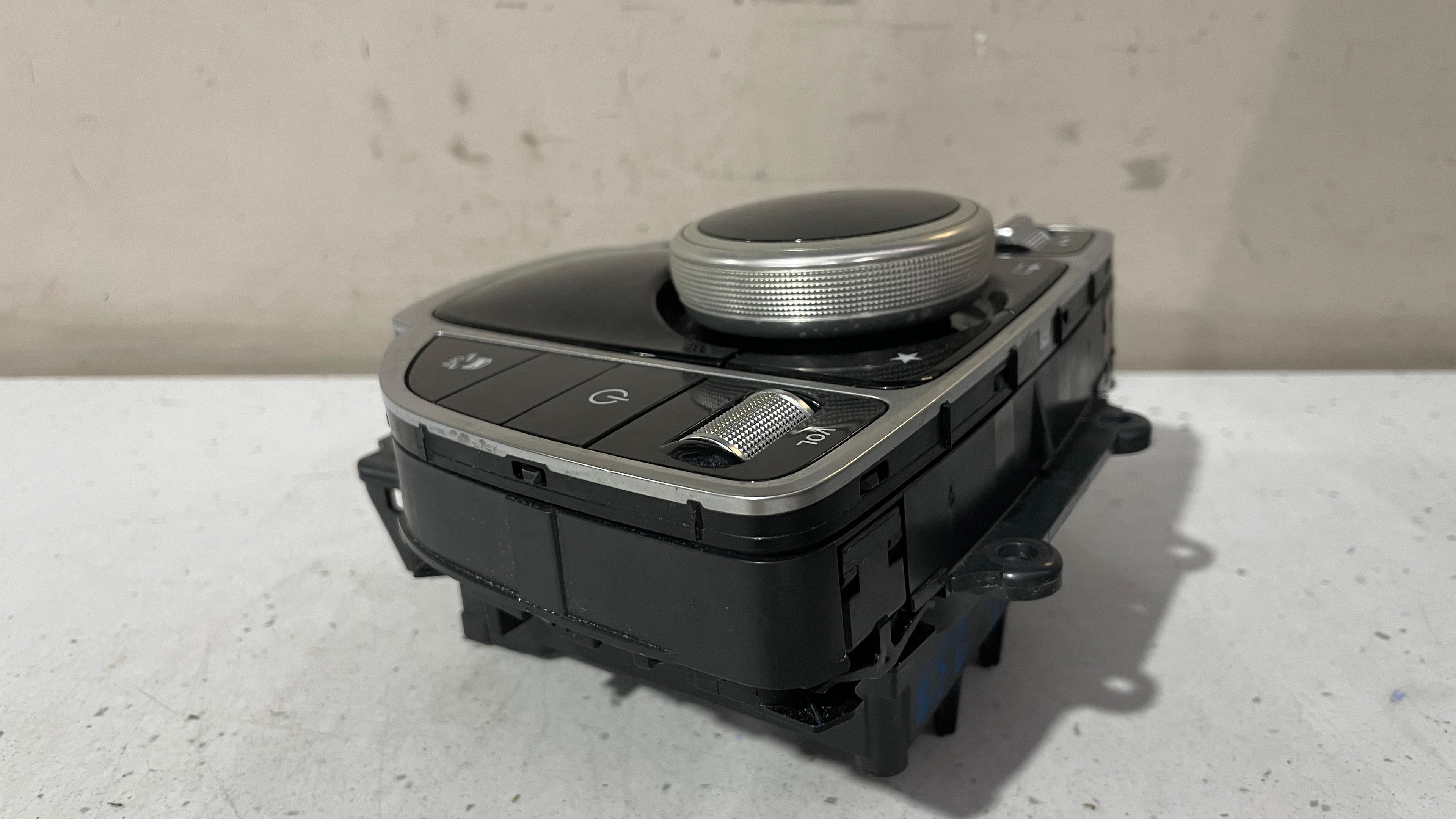 A2059006115 MERCEDES GLC CONTROL PANEL CONTROLLER