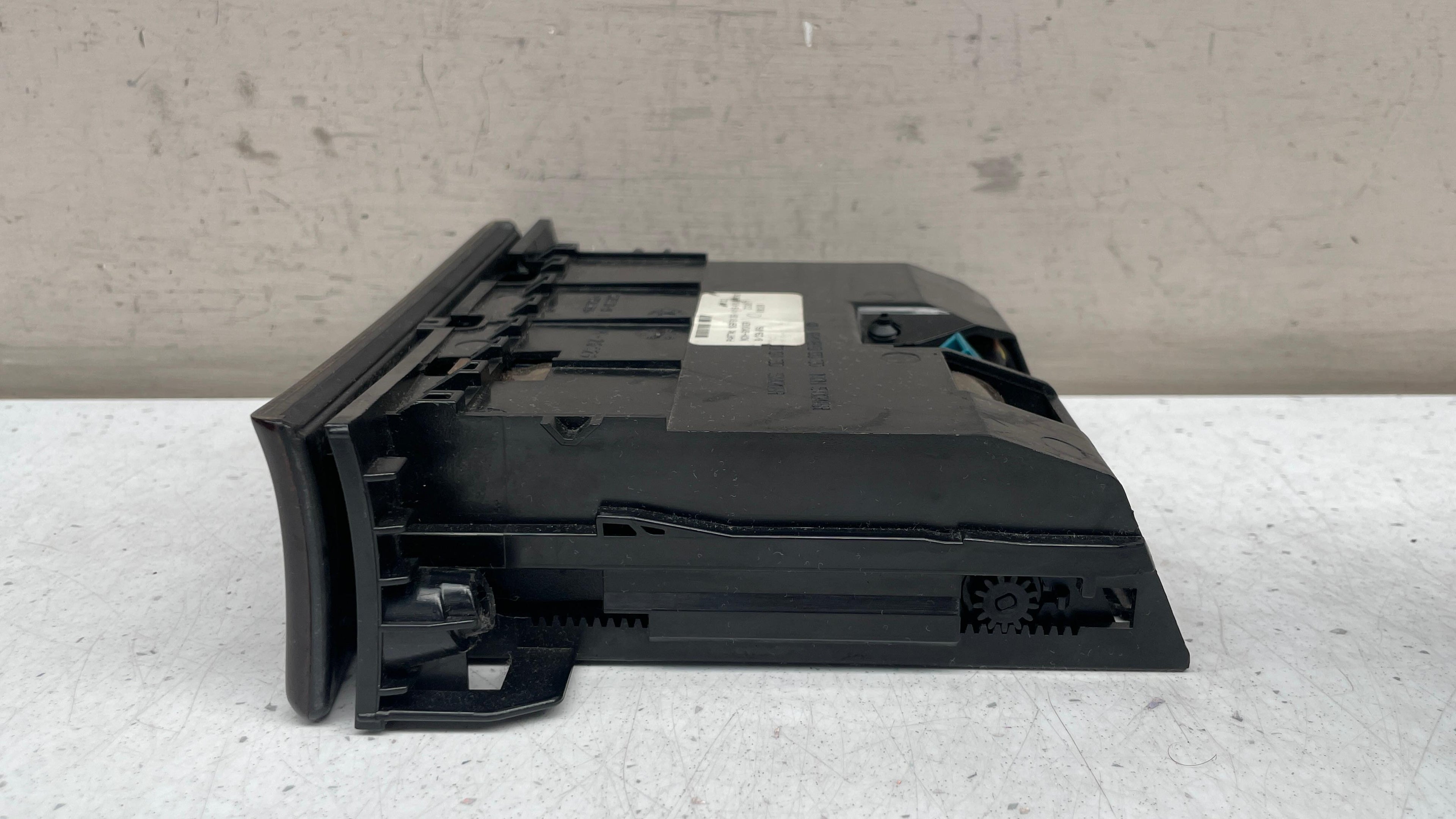 A1648100030  MERCEDES W164 CENTER CONSOLE SWITCH