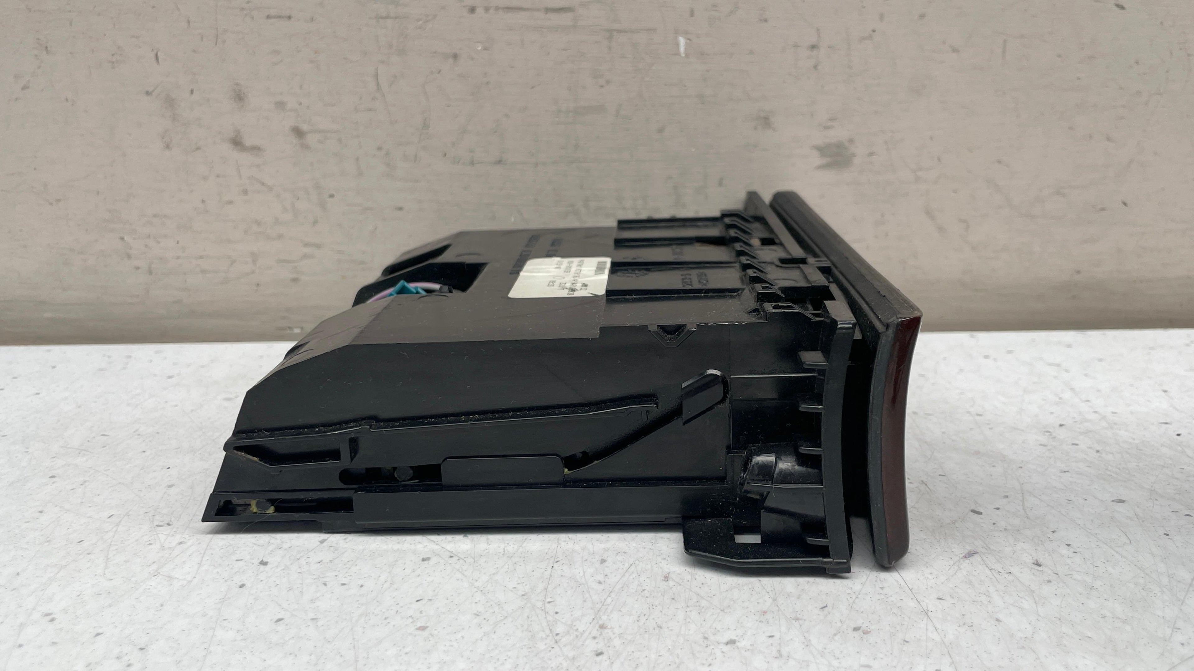 A1648100030  MERCEDES W164 CENTER CONSOLE SWITCH