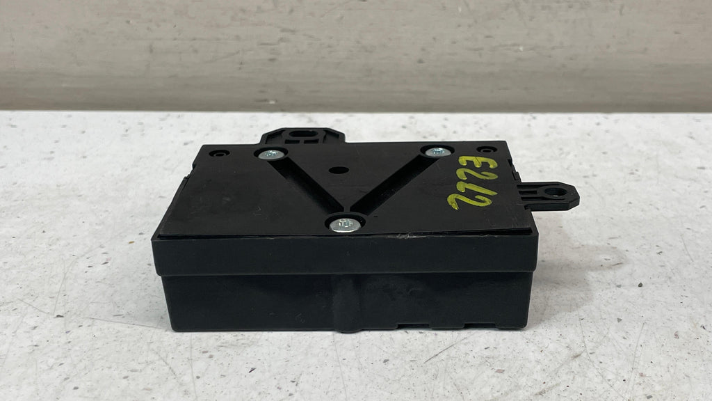 A2129001900 MERCEDES W212 FUEL POMP CONTROL MODULE