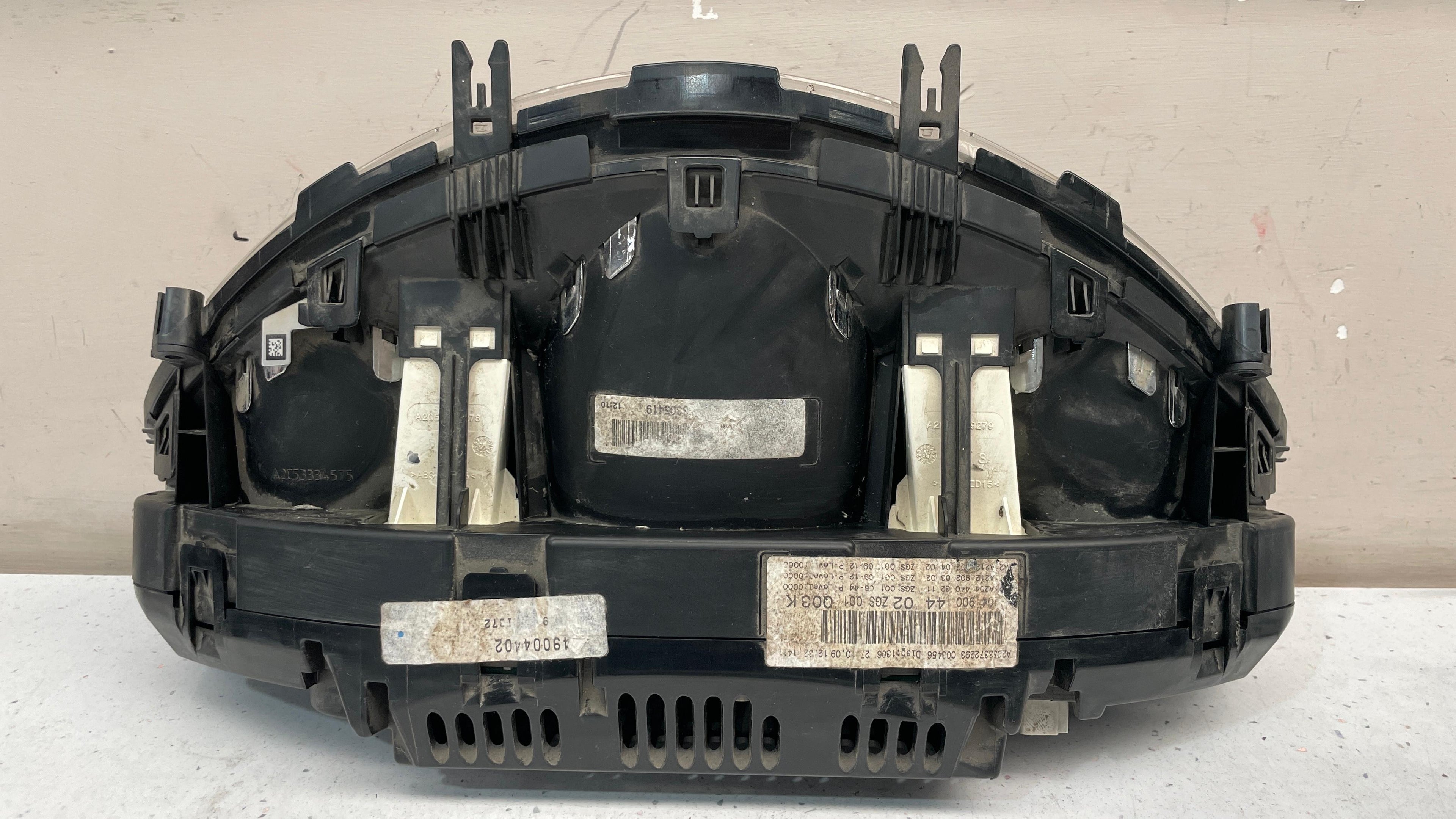 A2049004402 MERCEDES W204 INSTRUMENT CLUSTER PANEL