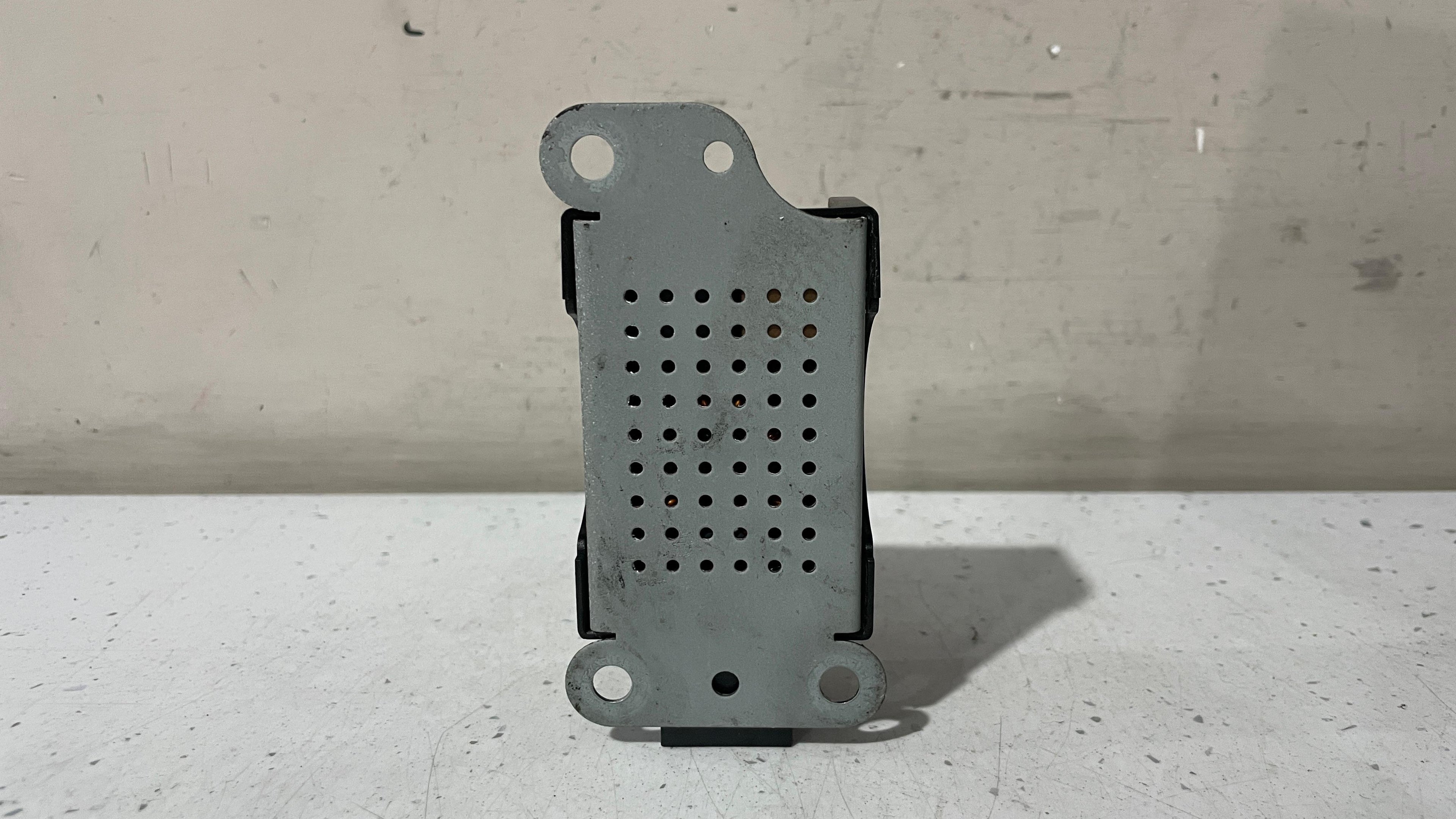 5M0035570B VOLKSWAGEN GOLF VI RADIO STATIC FILTER
