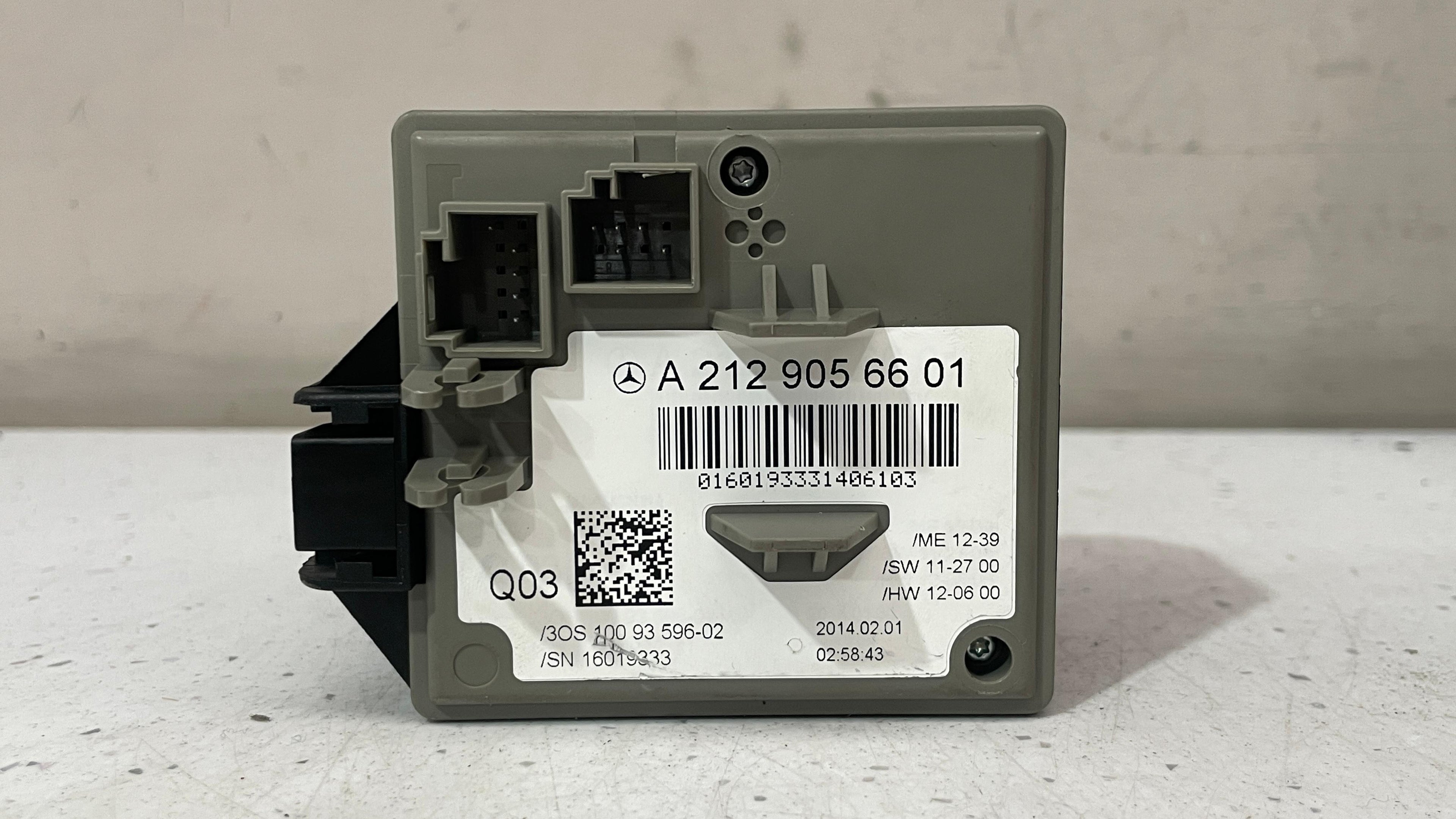 A2129056601 MERCEDES W212 IGNITION KEY SWITCH START MODULE