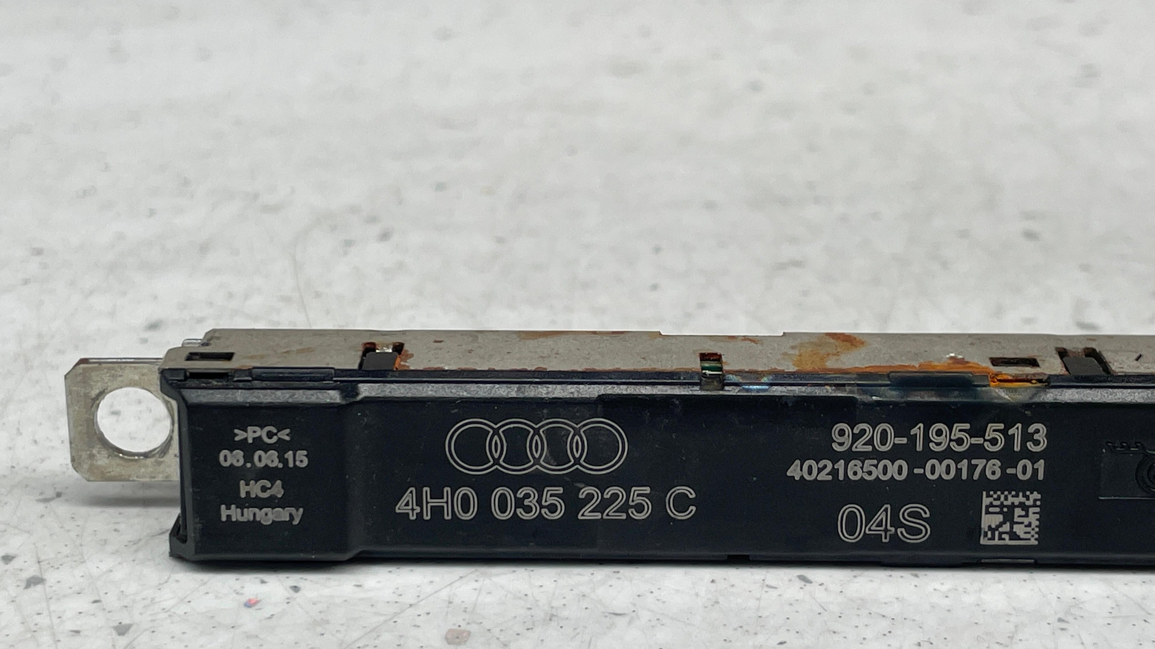 4H0035225C AUDI A8 AERIAL ANTENNA AMPLIFIER