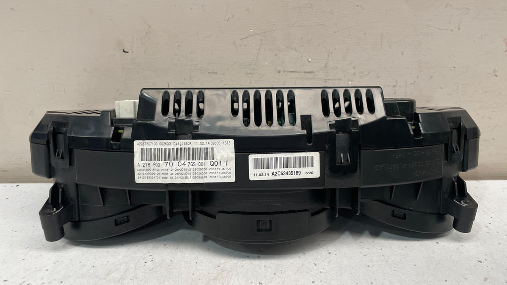 A2189007004 MERCEDES W218 INSTRUMENT SPEEDOMETER CLUSTER PANEL