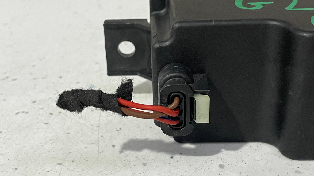 A2059053414 MERCEDES VOLTAGE CONVERTER AUXILIARY BATTERY CONTROL UNIT