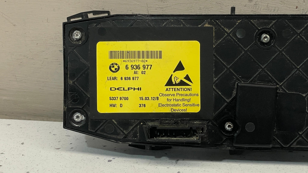 6936977 BMW E38 FRONT POWER SEAT SWITCH