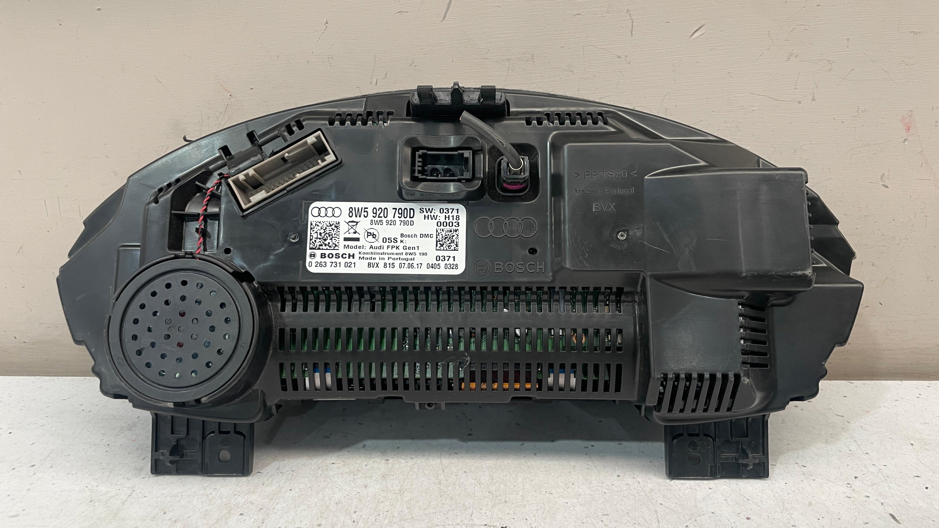 8W5920790D AUDI SQ5 INSTRUMENT SPEEDOMETER CLUSTER PANEL