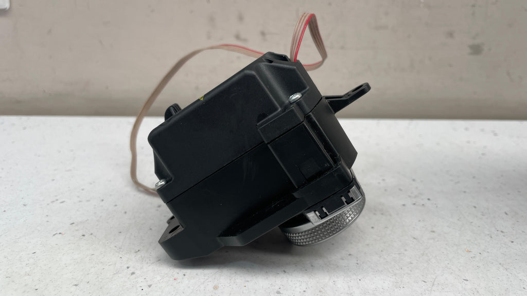 A2048700679 MERCEDES W204 COMAND CONTROLLER MULTI SWITCH