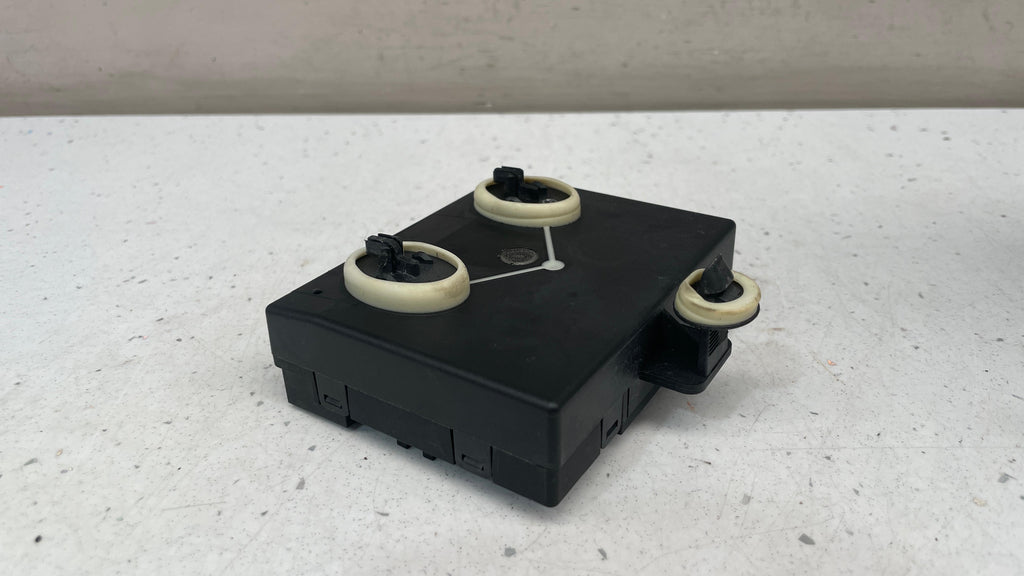 4G8959792J AUDI A7 FRONT RIGHT DOOR WINDOW CONTROL